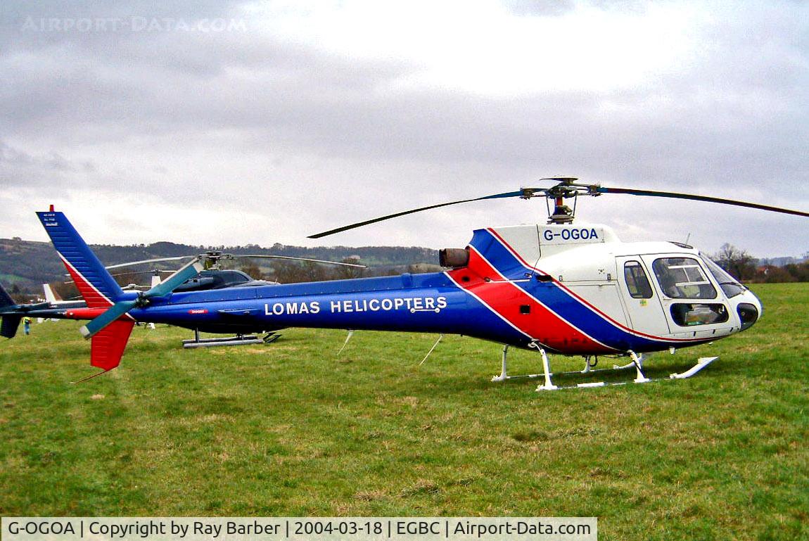 G-OGOA, 1984 Aerospatiale AS-350B Ecureuil C/N 1745, G-OGOA   Aerospatiale AS350B Ecureuil [1745] (Lomas Helicopters) Cheltenham Racecourse~G 18/03/2004