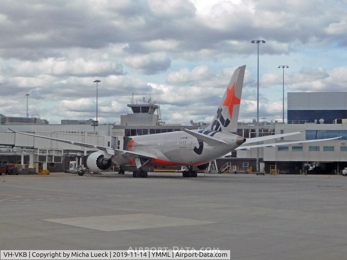 VH-VKB, 2013 Boeing 787-8 Dreamliner C/N 36228, At Tullamarine