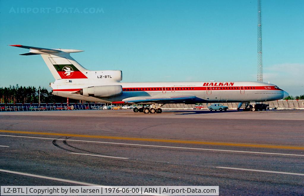 LZ-BTL, 1973 Tupolev Tu-154A C/N 73A051, Stockholm Arlanda 7.1976