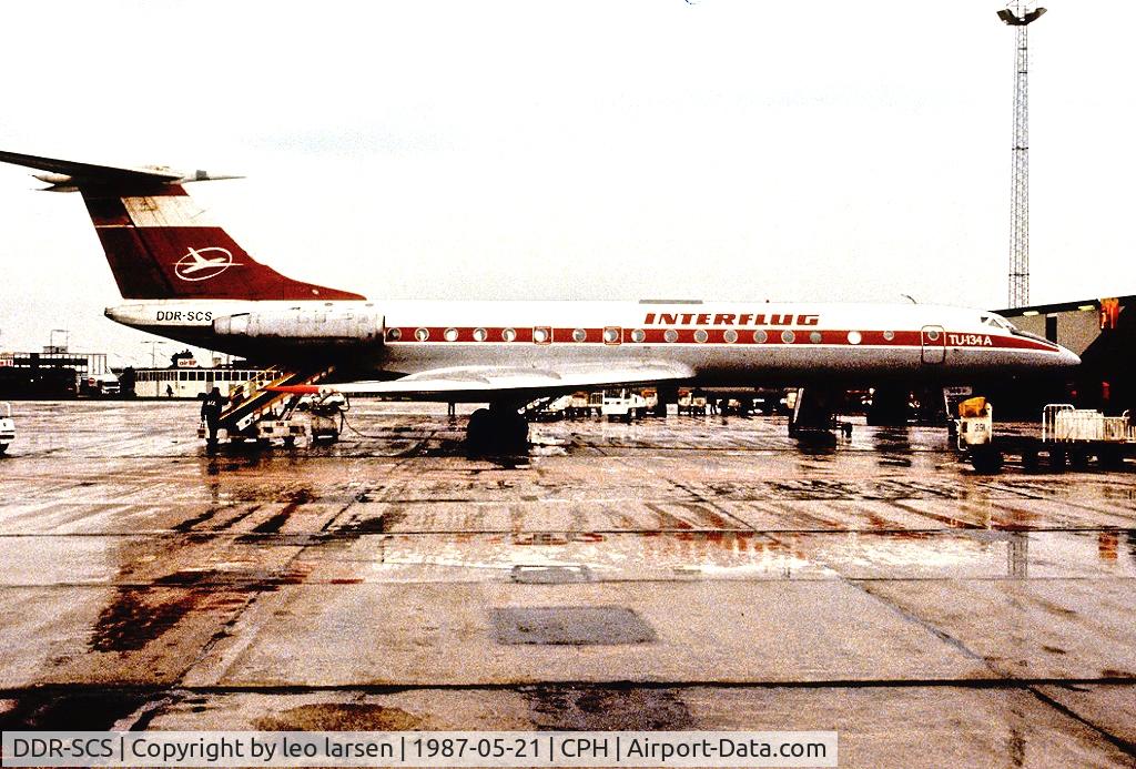 DDR-SCS, Tupolev Tu-134A C/N 2207, Copenhagen 21.5.1987