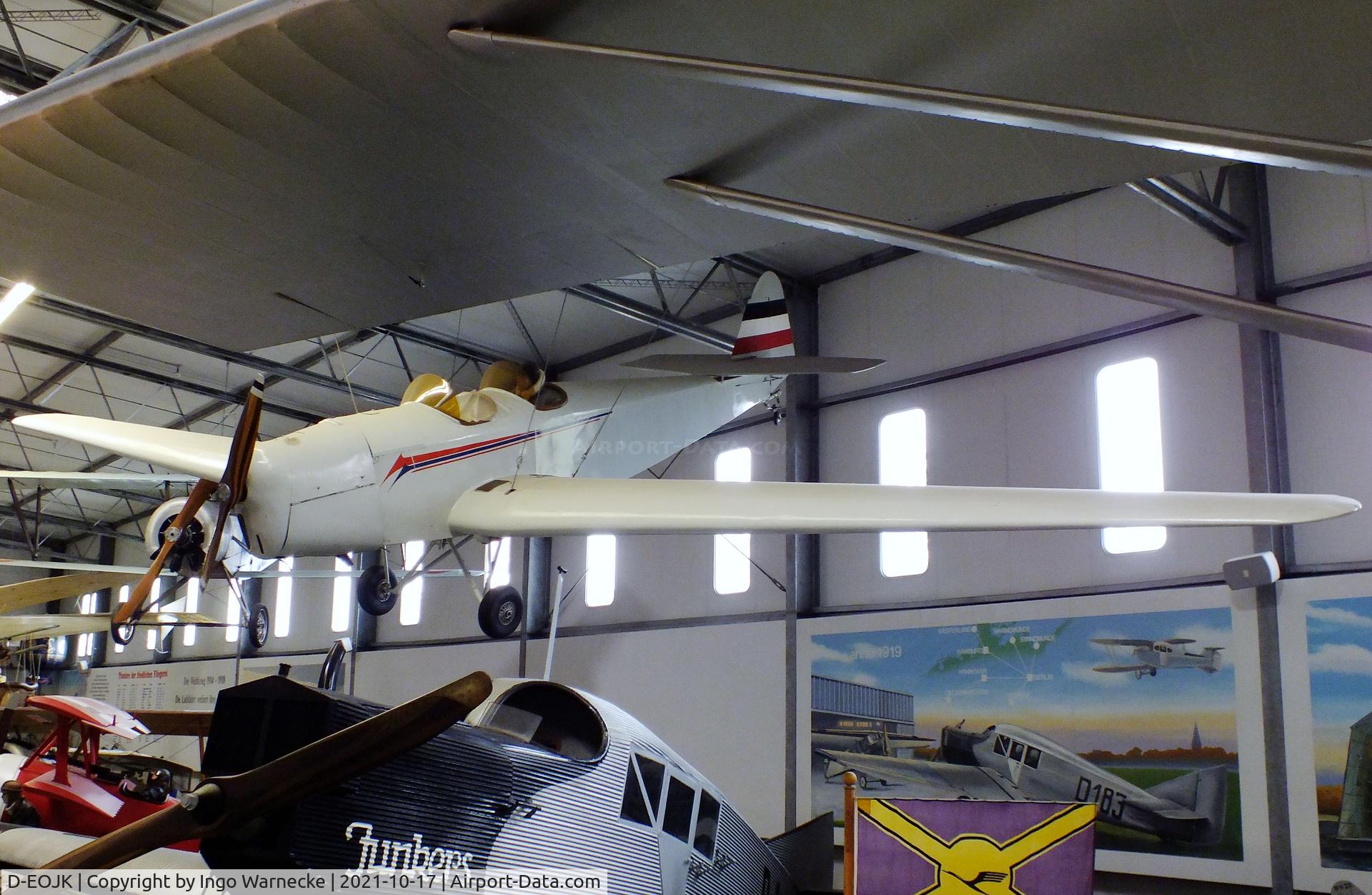 D-EOJK, 1989 Josef Kurz Klemm L25 replica C/N 01, Klemm (Josef Kurz) L 25 replica, displayed in pre-war colours without registration at the Luftfahrtmuseum Laatzen, Laatzen (Hannover)