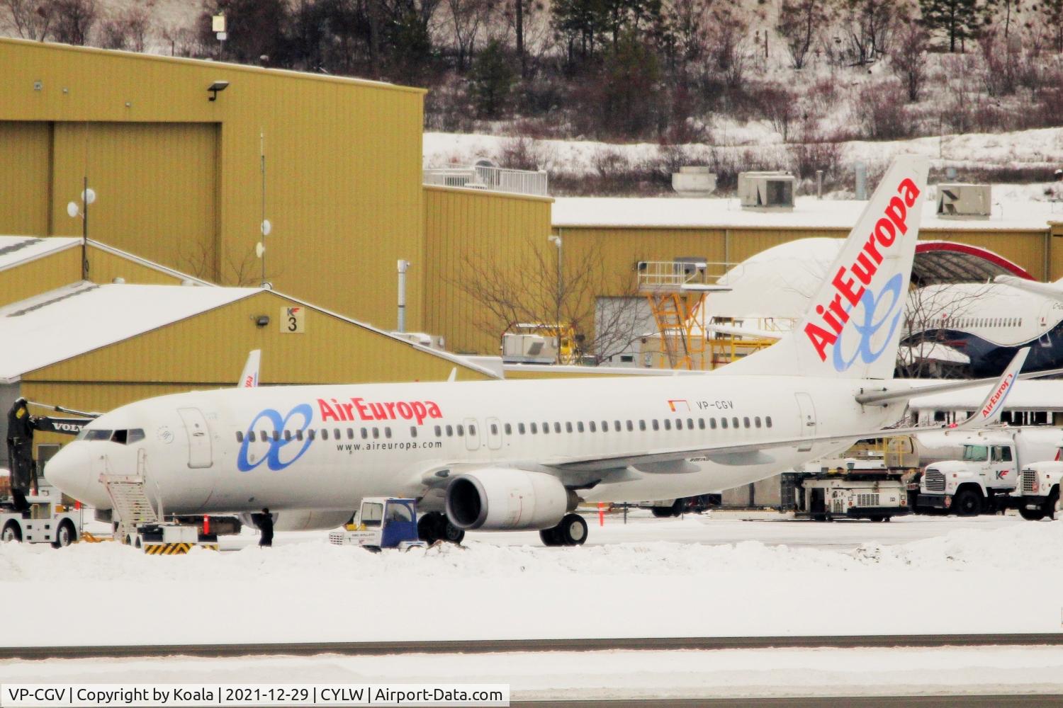 VP-CGV, 2002 Boeing 737-86Q C/N 32773, Stored for maintenance