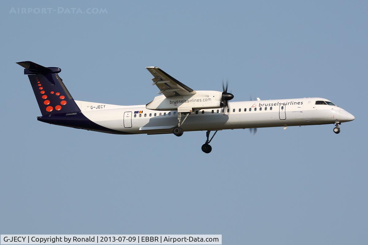 G-JECY, 2007 De Havilland Canada DHC-8-402Q Dash 8 C/N 4157, at bru