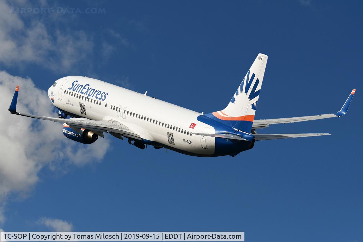 TC-SOP, 2004 Boeing 737-8AS C/N 33562, 