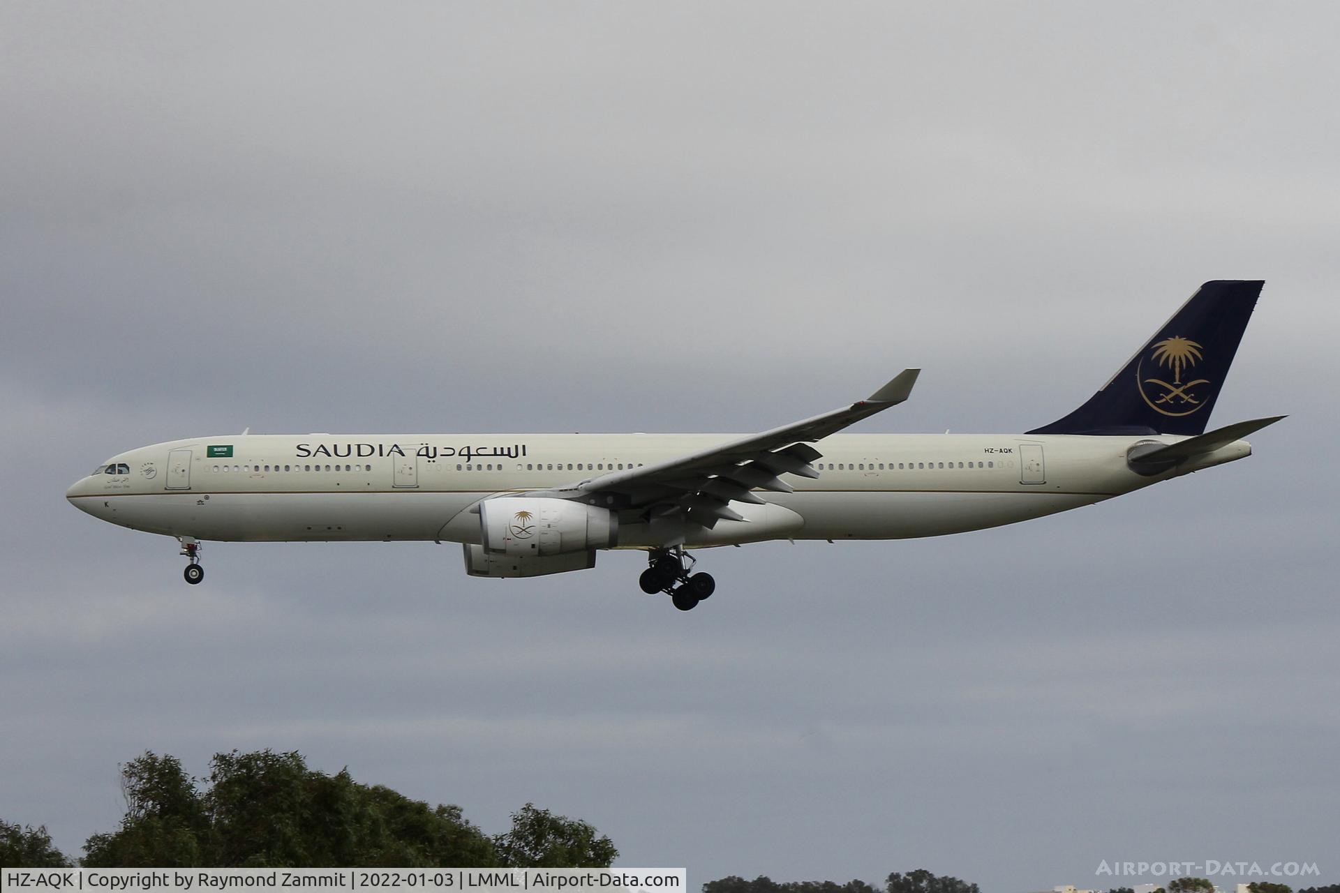 HZ-AQK, 2013 Airbus A330-343X C/N 1462, A330 HZ-AQK Saudia Airlines