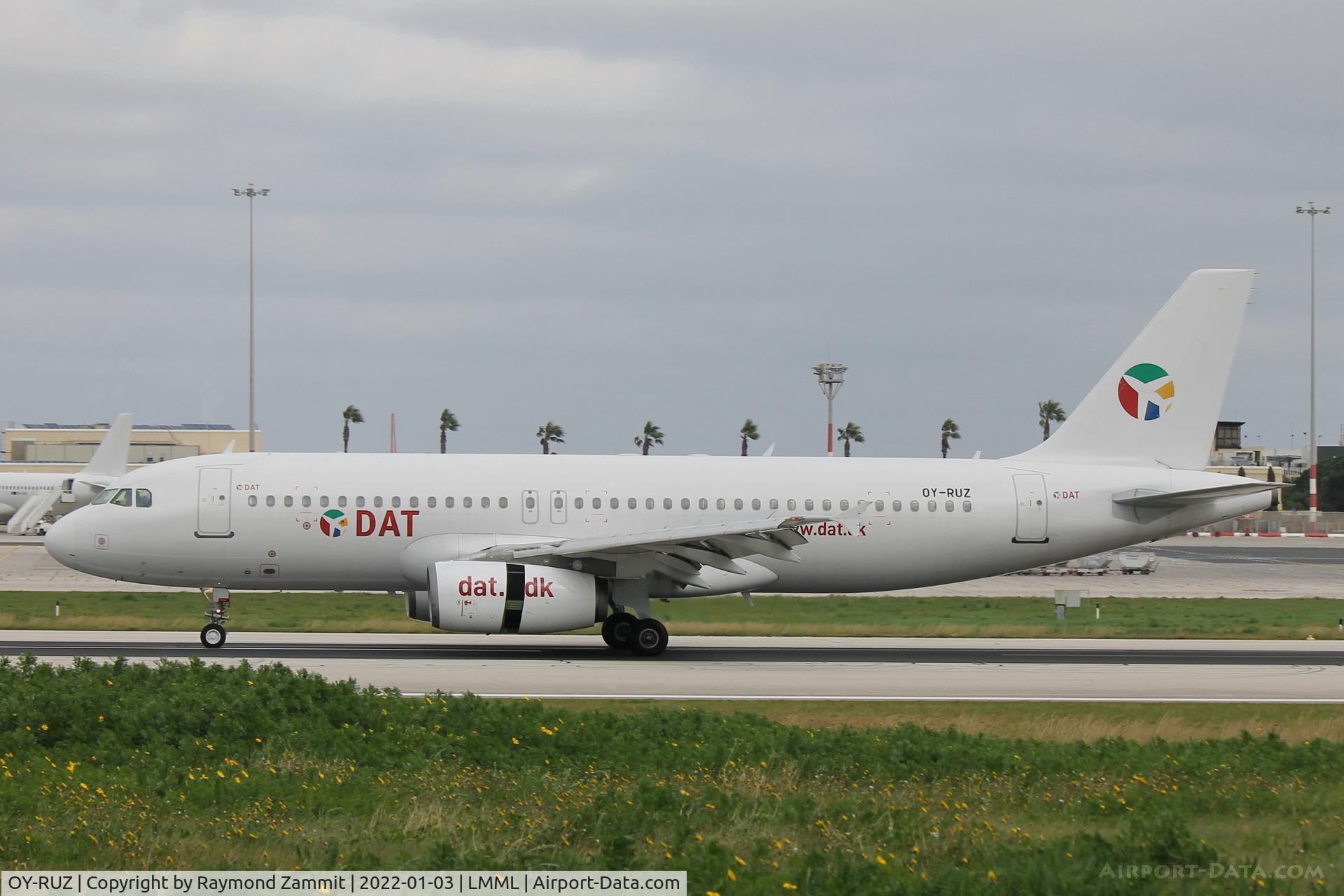 OY-RUZ, 1998 Airbus A320-233 C/N 839, A320 OY-RUZ Danish Air Transport
