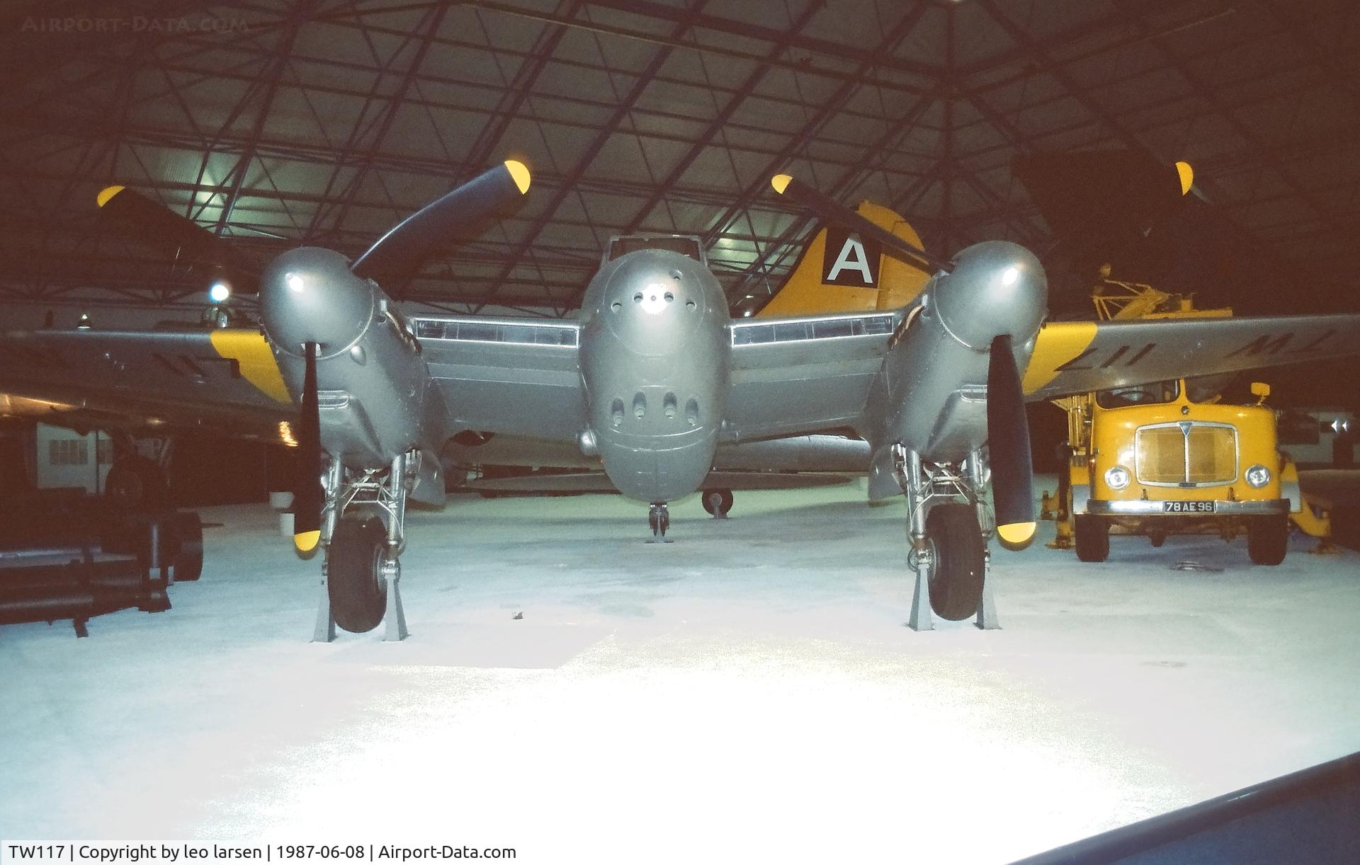 TW117, De Havilland DH.98 Mosquito T III C/N unknown_TW117, RAF Museum Hendon 8.6.1987