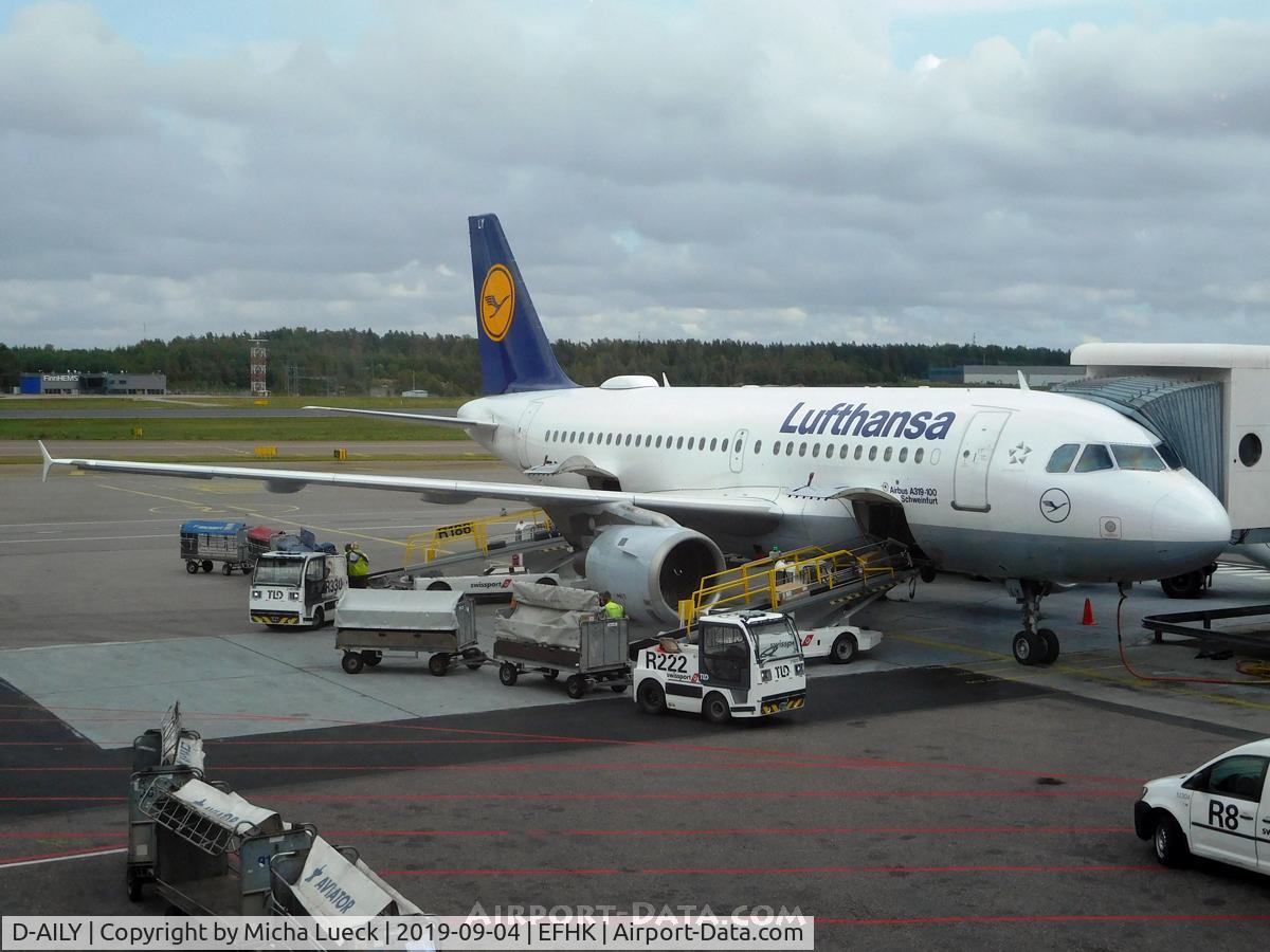 D-AILY, 1998 Airbus A319-114 C/N 875, At Vantaa