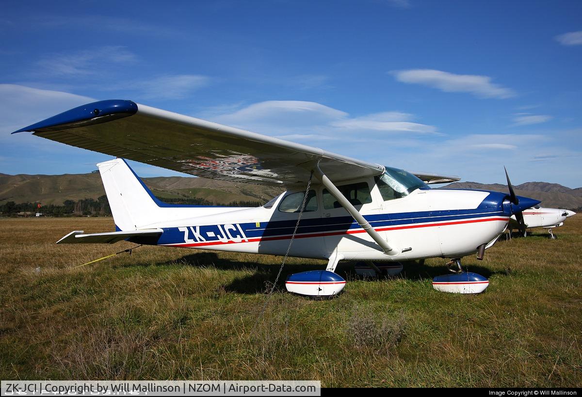 ZK-JCI, Cessna 172N C/N 17270512, Photo taken by Will Mallinson, using a Canon EOS 40D .