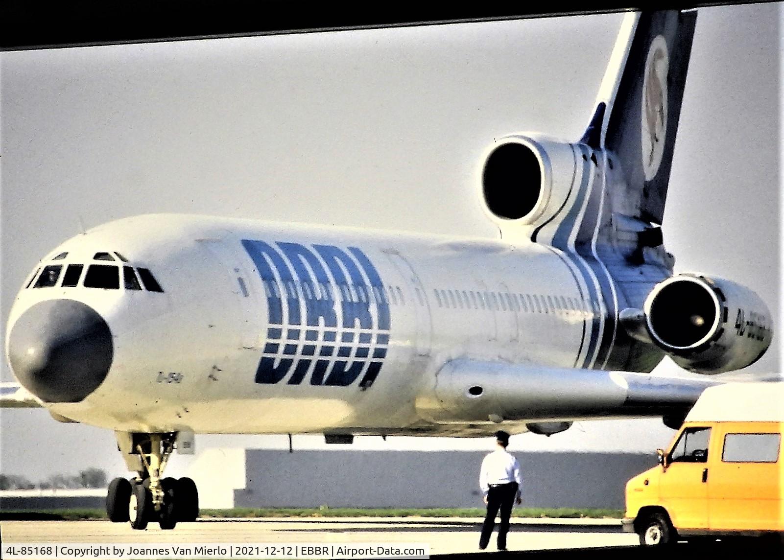 4L-85168, Tupolev Tu-154B-1 C/N 77A168, Slide scan