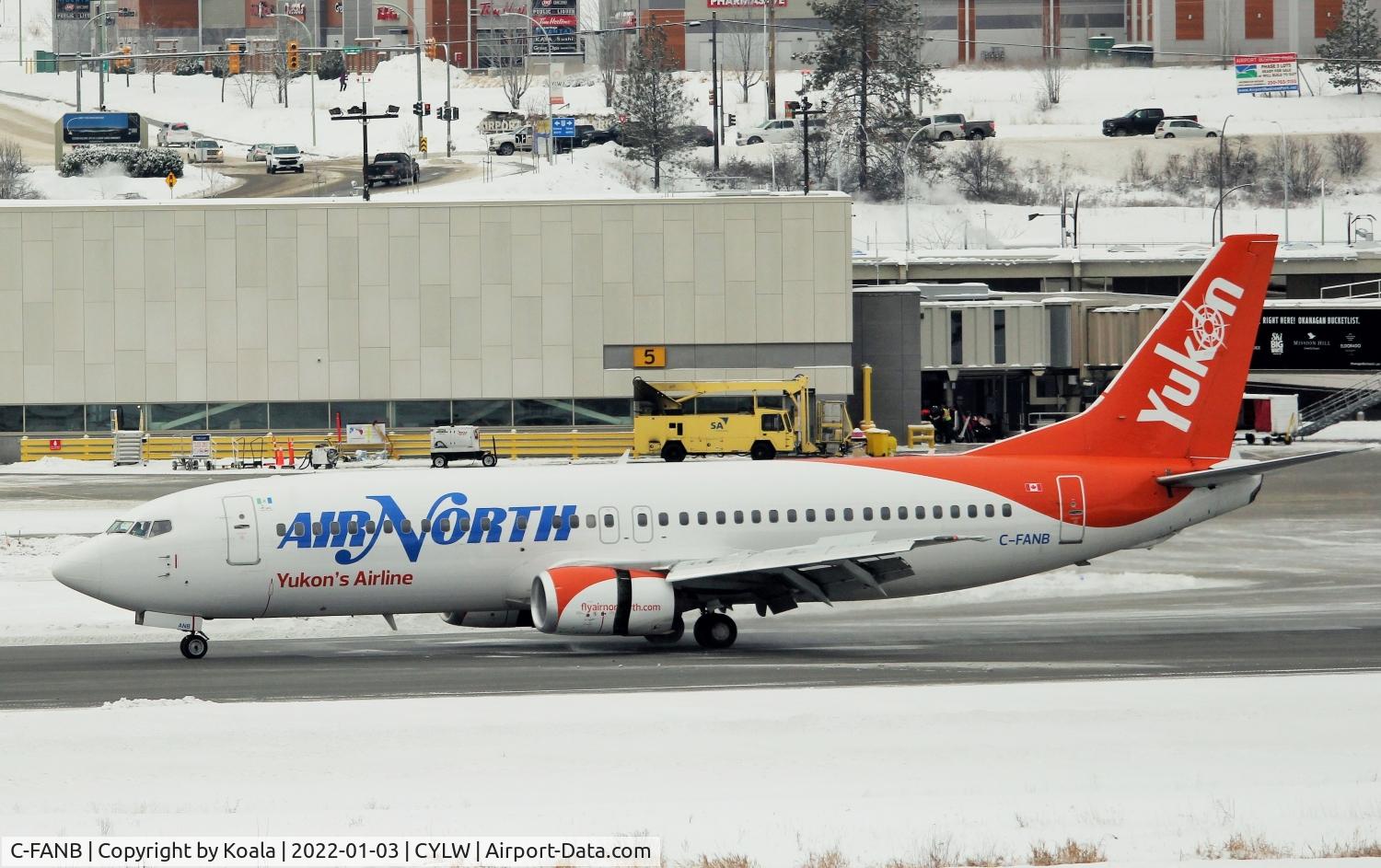 C-FANB, 1992 Boeing 737-48E C/N 25764, Nice livery, inbound from Vancouver.