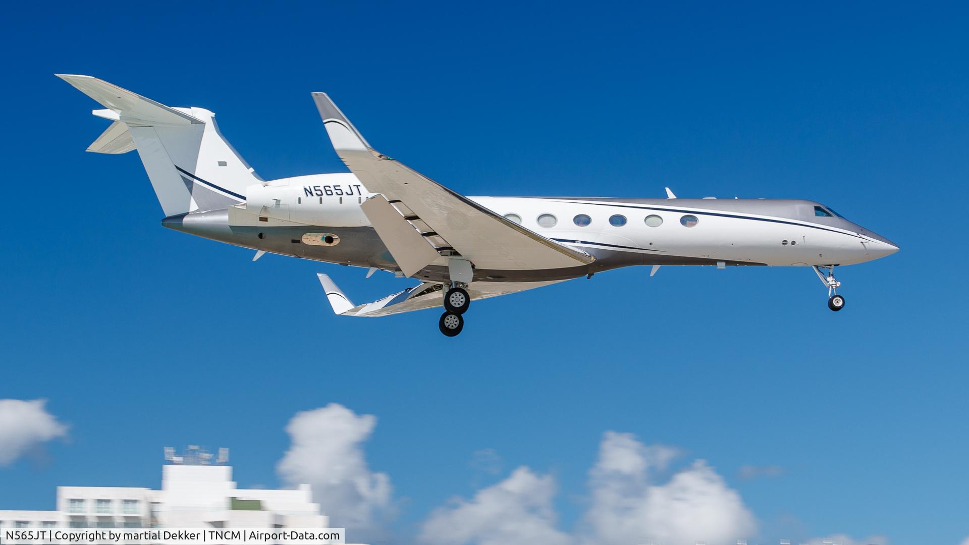 N565JT, 1997 Gulfstream Aerospace Gulfstream V C/N 525, Maho beach