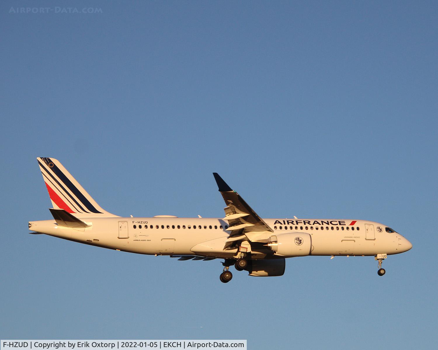 F-HZUD, 2021 Airbus A220-300 C/N 55141, F-HZUD landing rw 04L