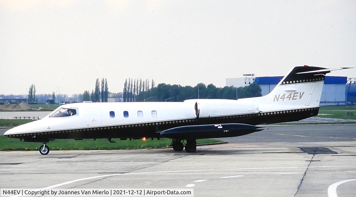 N44EV, 1976 Gates Learjet 36A C/N 022, slide scan