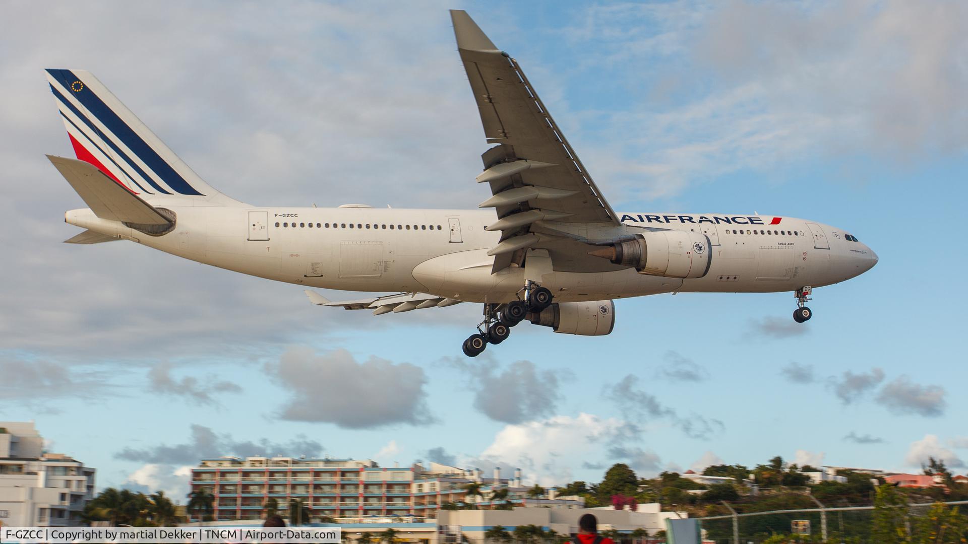F-GZCC, 2002 Airbus A330-203 C/N 448, Maho beach