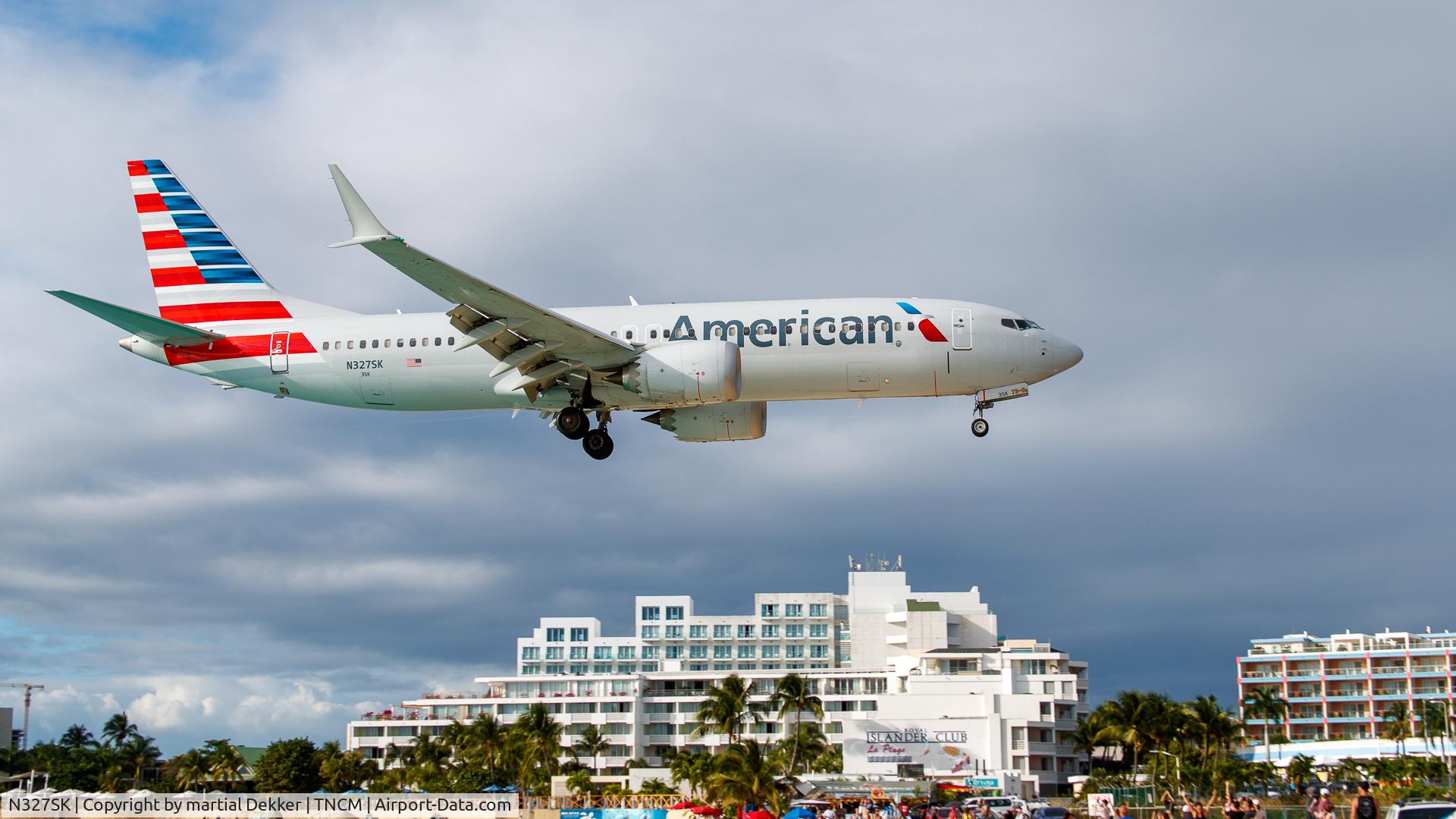 N327SK, 2020 Boeing 737-8 MAX C/N 44477, Maho beach