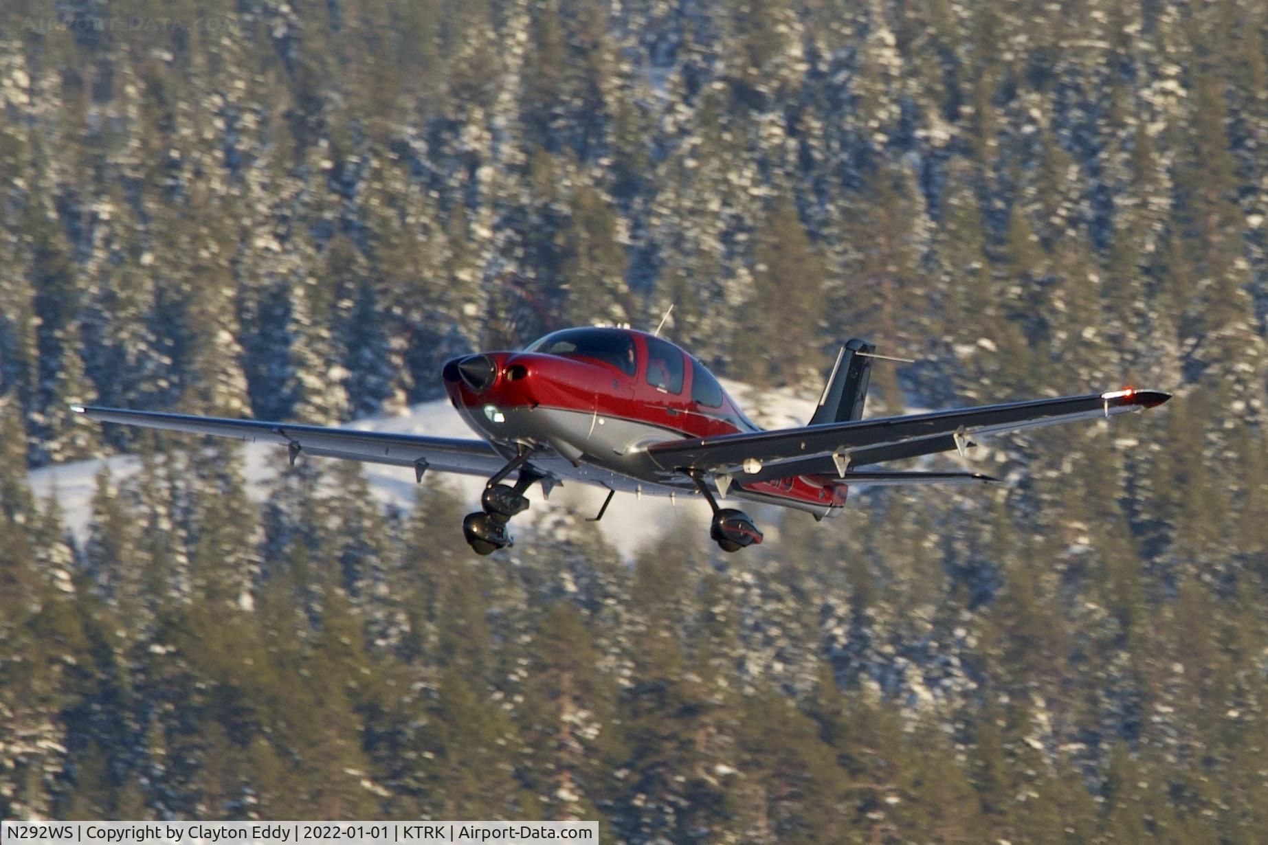 N292WS, 2018 Cirrus SR22T C/N 1763, Truckee airport California 2022.