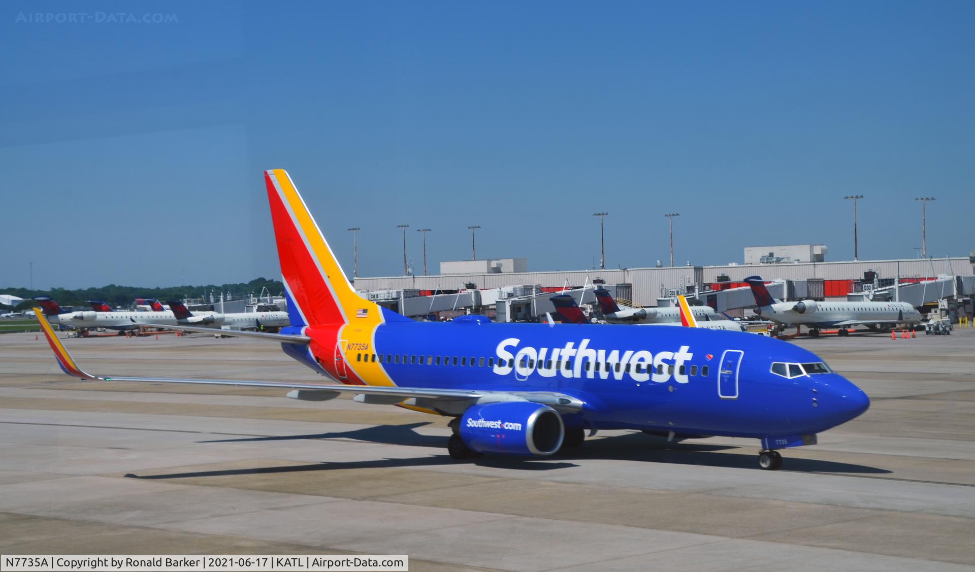 N7735A, 2006 Boeing 737-7BD C/N 34862, Taxi to gate Atlanta