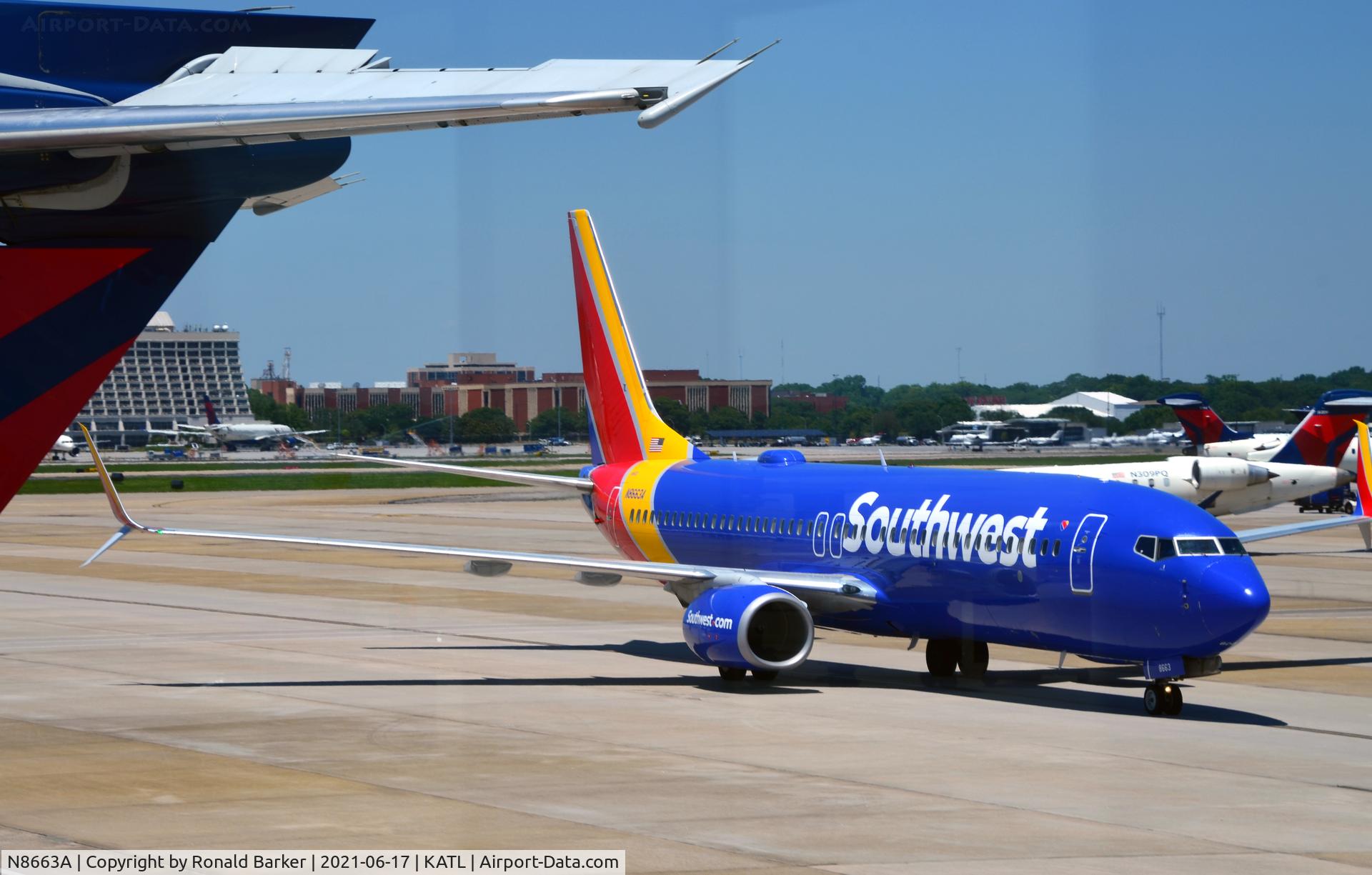 N8663A, 2015 Boeing 737-8H4 C/N 36902, Taxi to gate Atlanta