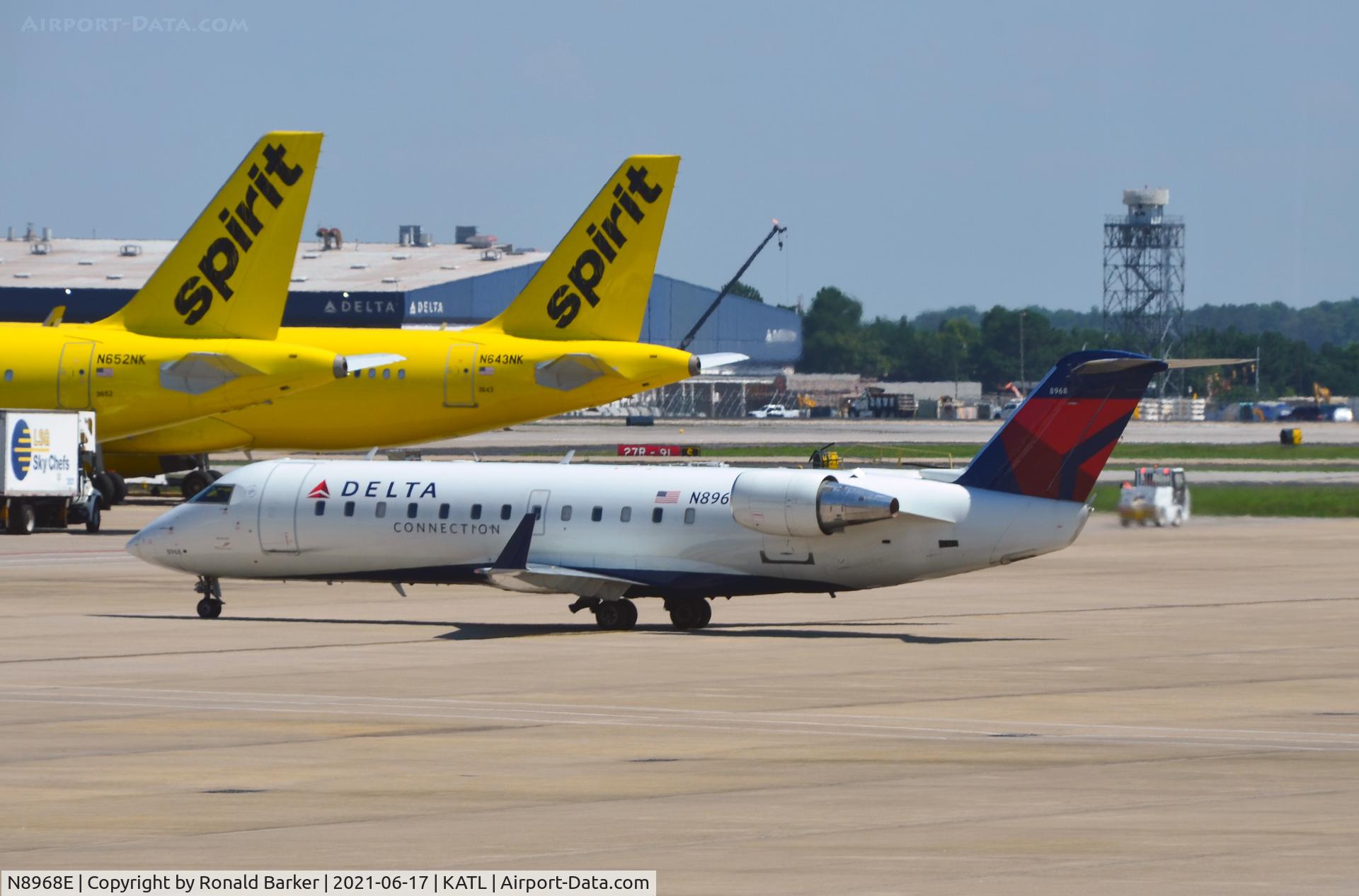 N8968E, 2004 Bombardier CRJ-200 (CL-600-2B19) C/N 7968, Fix'n to taxi Atlanta
