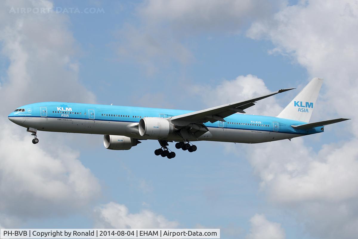 PH-BVB, 2008 Boeing 777-306/ER C/N 36145, at spl