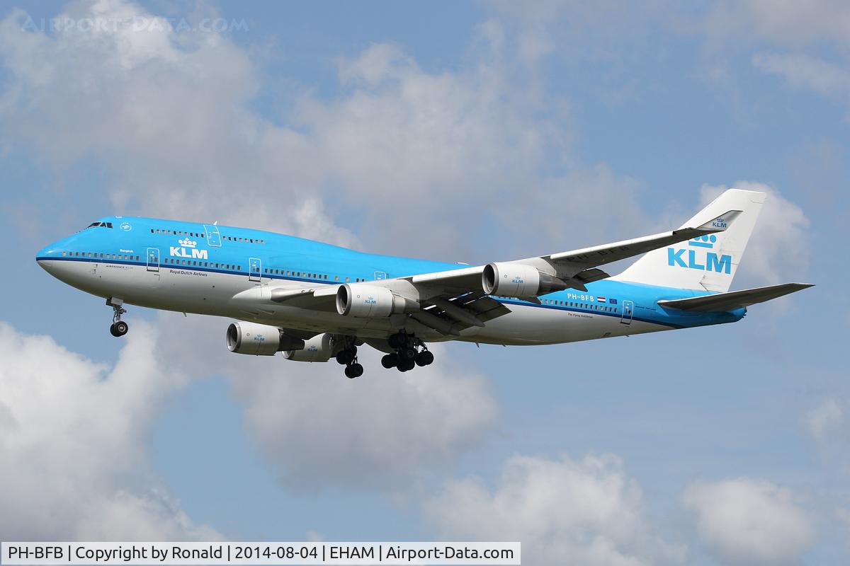 PH-BFB, 1989 Boeing 747-406 C/N 24000, at spl