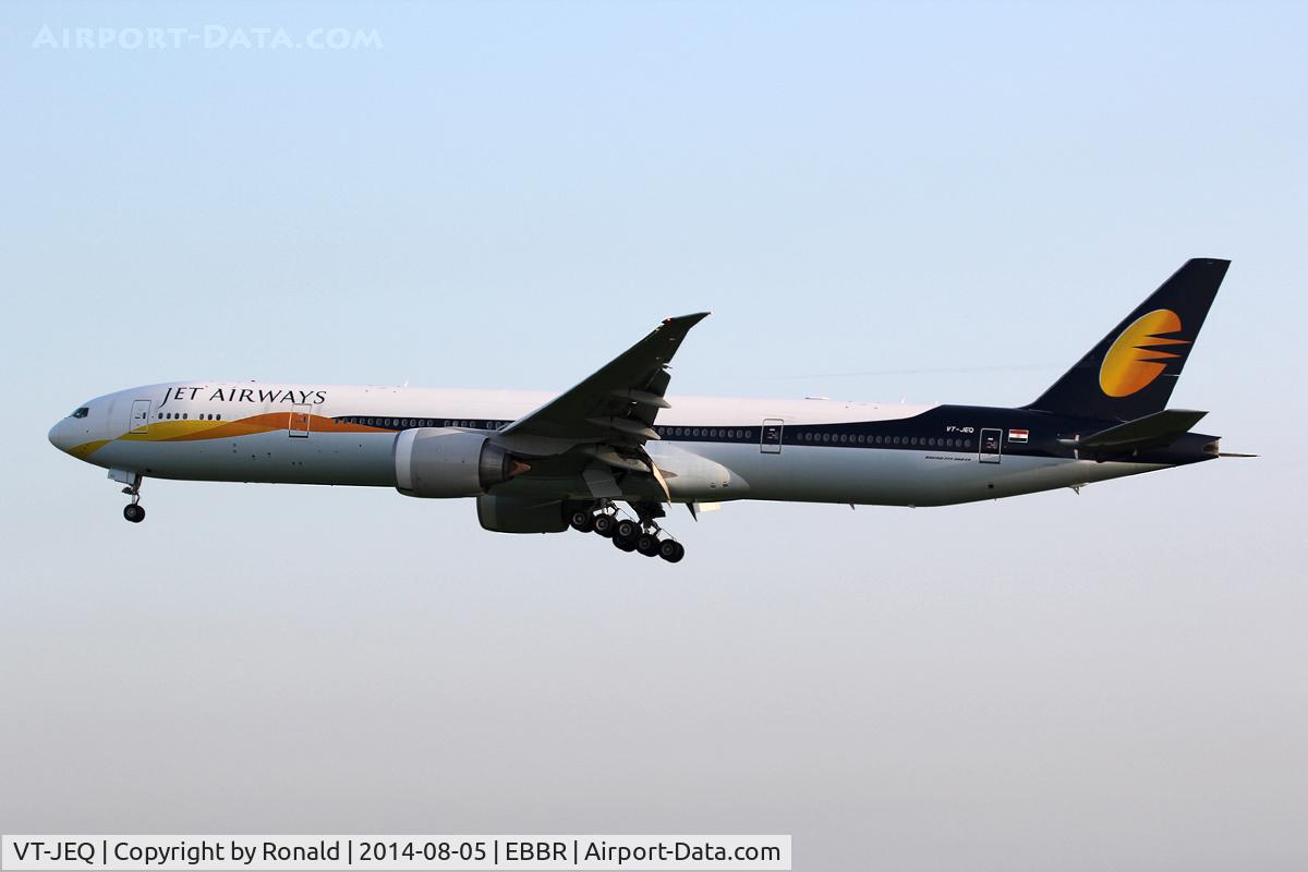 VT-JEQ, 2007 Boeing 777-35R/ER C/N 35161, at bru