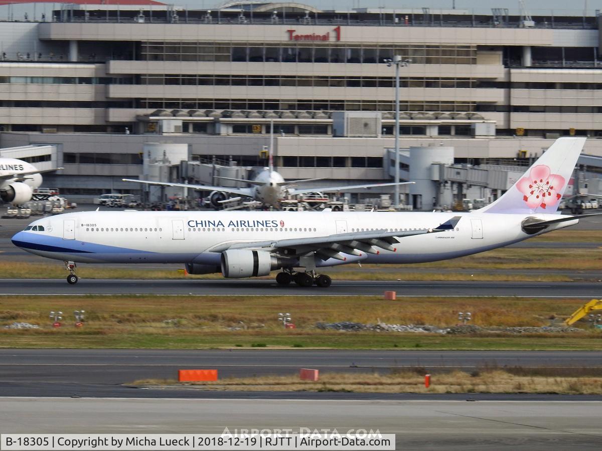 B-18305, 2005 Airbus A330-302 C/N 671, At Haneda