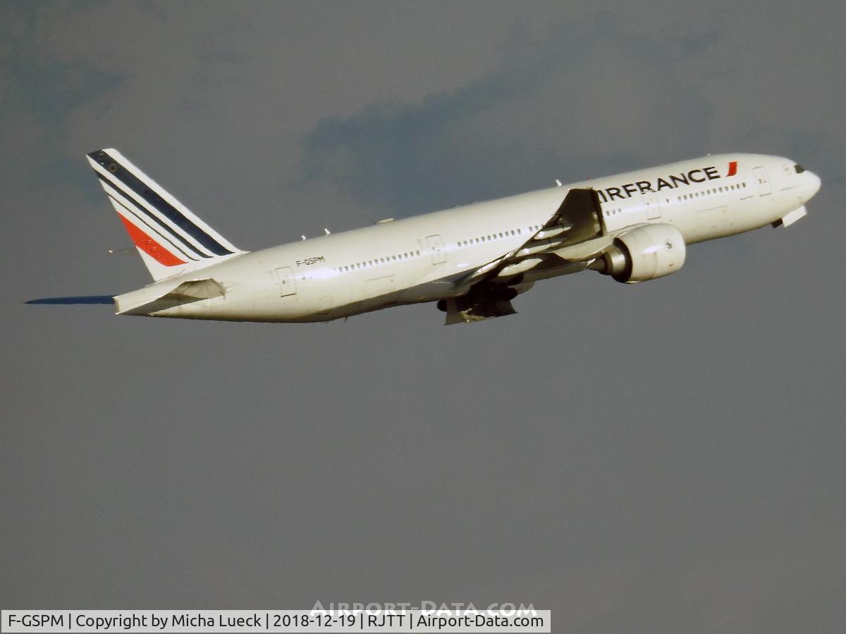 F-GSPM, 2000 Boeing 777-228/ER C/N 30456, Climbing out of Haneda