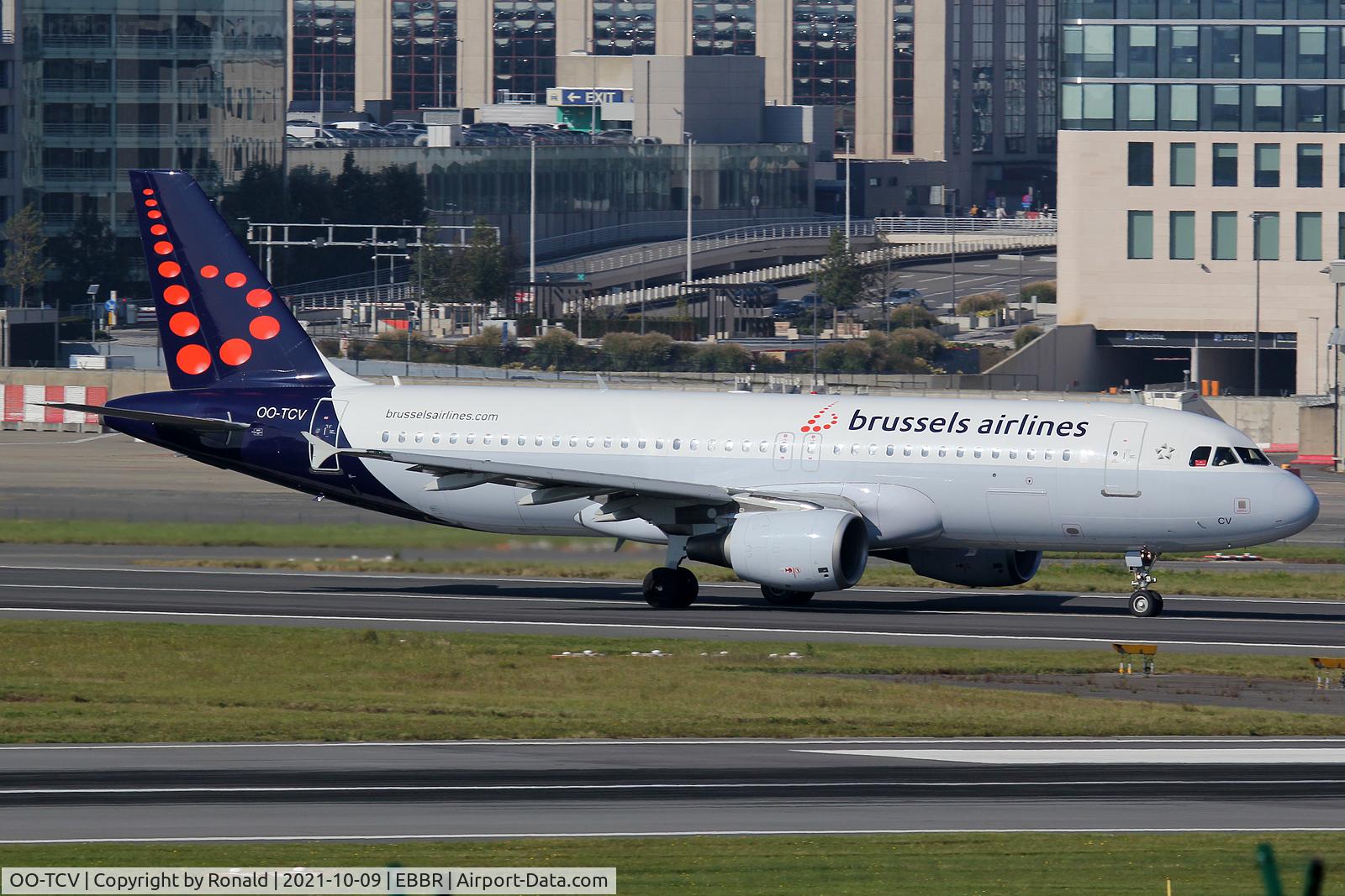 OO-TCV, 2003 Airbus A320-214 C/N 1968, at bru