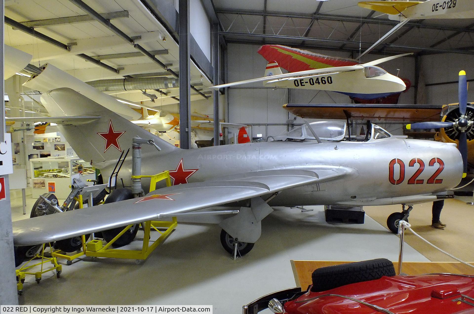 022 RED, Mikoyan-Gurevich MiG-15bis C/N 31530712, Mikoyan i Gurevich MiG-15bis FAGOT-B at the Luftfahrtmuseum Laatzen, Laatzen (Hannover)