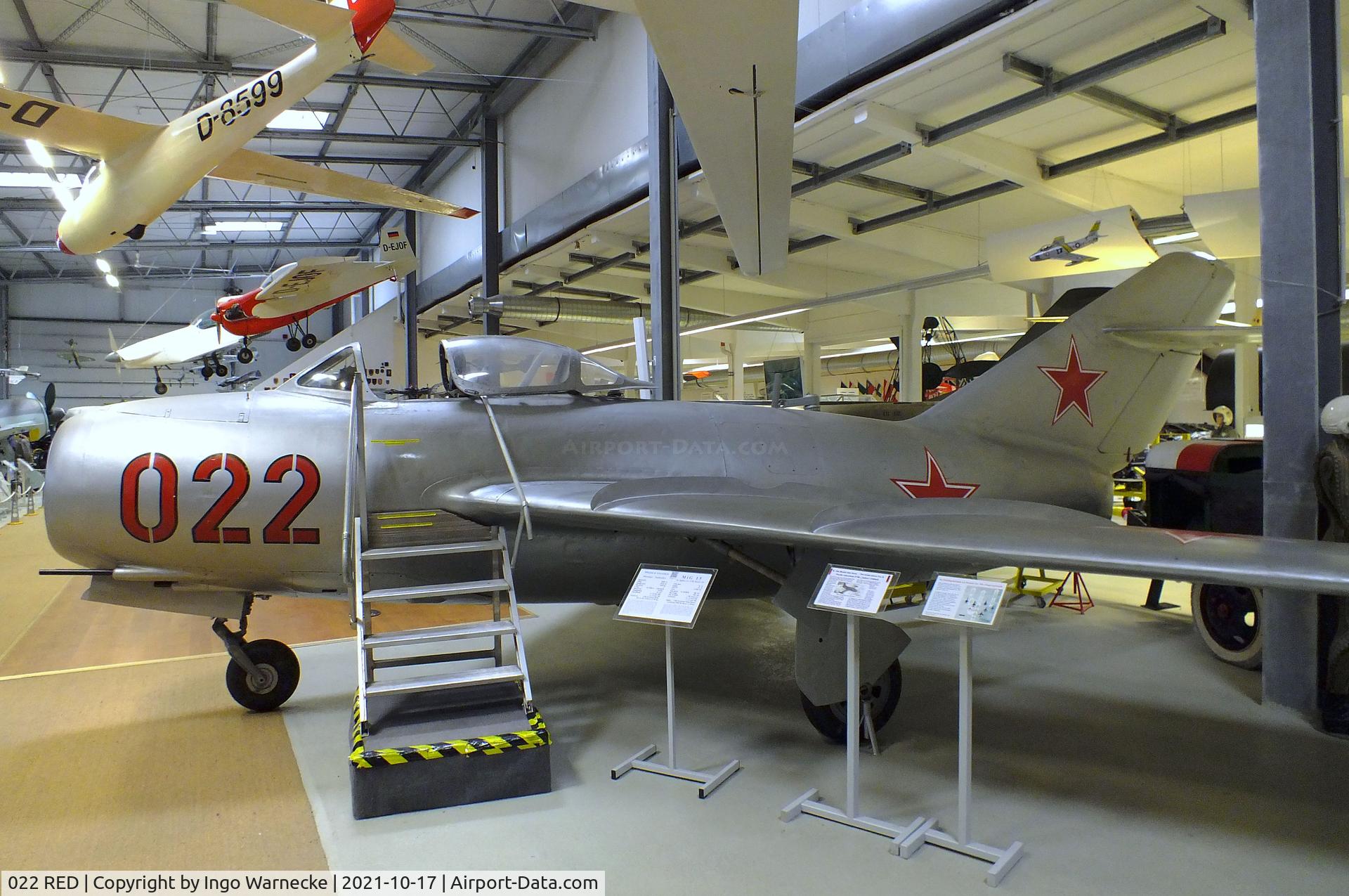 022 RED, Mikoyan-Gurevich MiG-15bis C/N 31530712, Mikoyan i Gurevich MiG-15bis FAGOT-B at the Luftfahrtmuseum Laatzen, Laatzen (Hannover)
