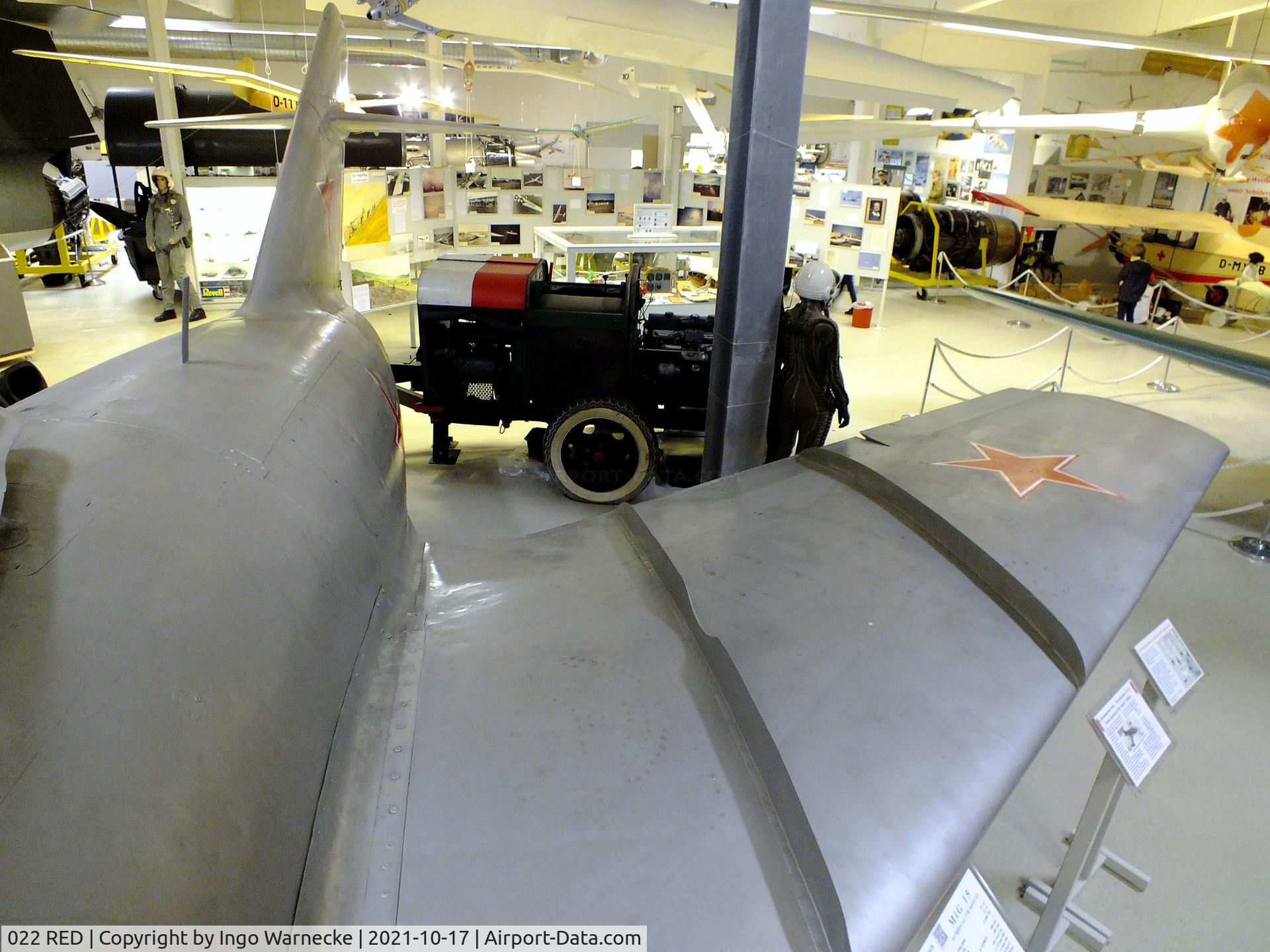 022 RED, Mikoyan-Gurevich MiG-15bis C/N 31530712, Mikoyan i Gurevich MiG-15bis FAGOT-B at the Luftfahrtmuseum Laatzen, Laatzen (Hannover)