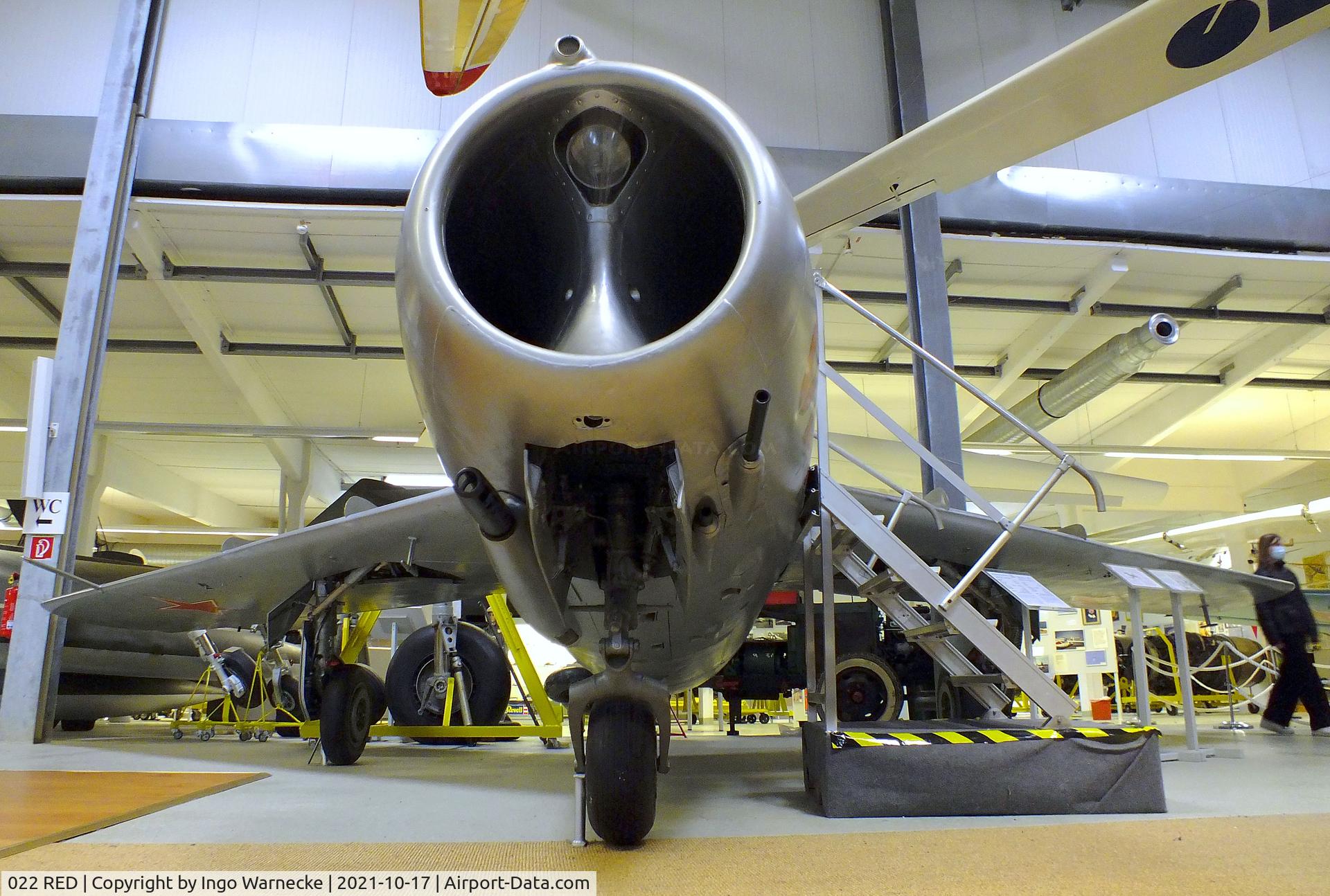 022 RED, Mikoyan-Gurevich MiG-15bis C/N 31530712, Mikoyan i Gurevich MiG-15bis FAGOT-B at the Luftfahrtmuseum Laatzen, Laatzen (Hannover)