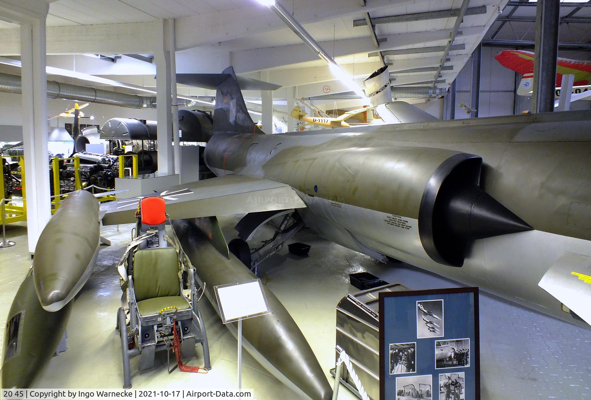 20 45, Lockheed F-104G Starfighter C/N 683-2053, Lockheed F-104G Starfighter at the Luftfahrtmuseum Laatzen, Laatzen (Hannover)