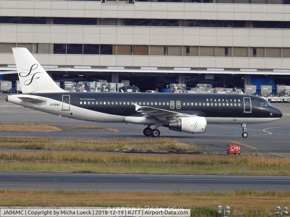 JA06MC, 2011 Airbus A320-214 C/N 4720, At Haneda