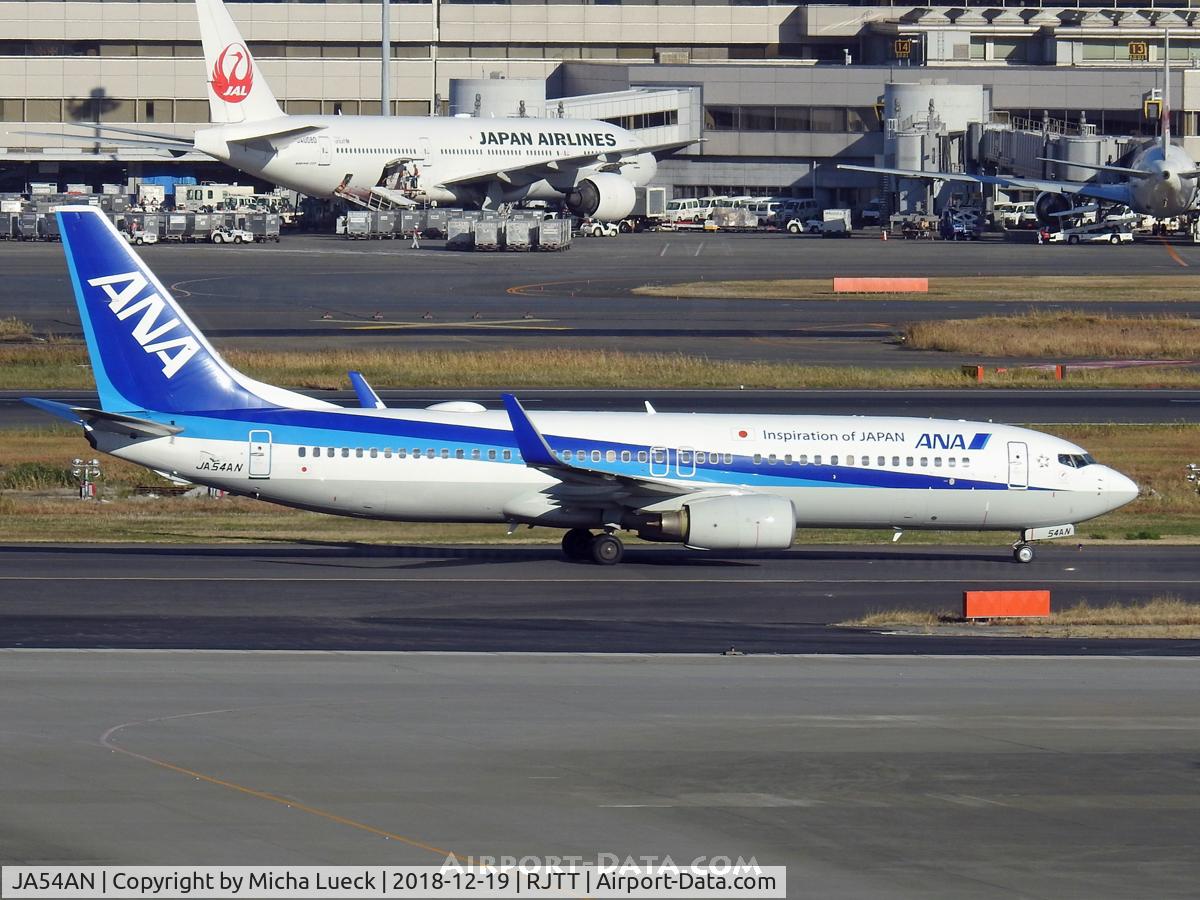 JA54AN, 2009 Boeing 737-881 C/N 33890, At Haneda