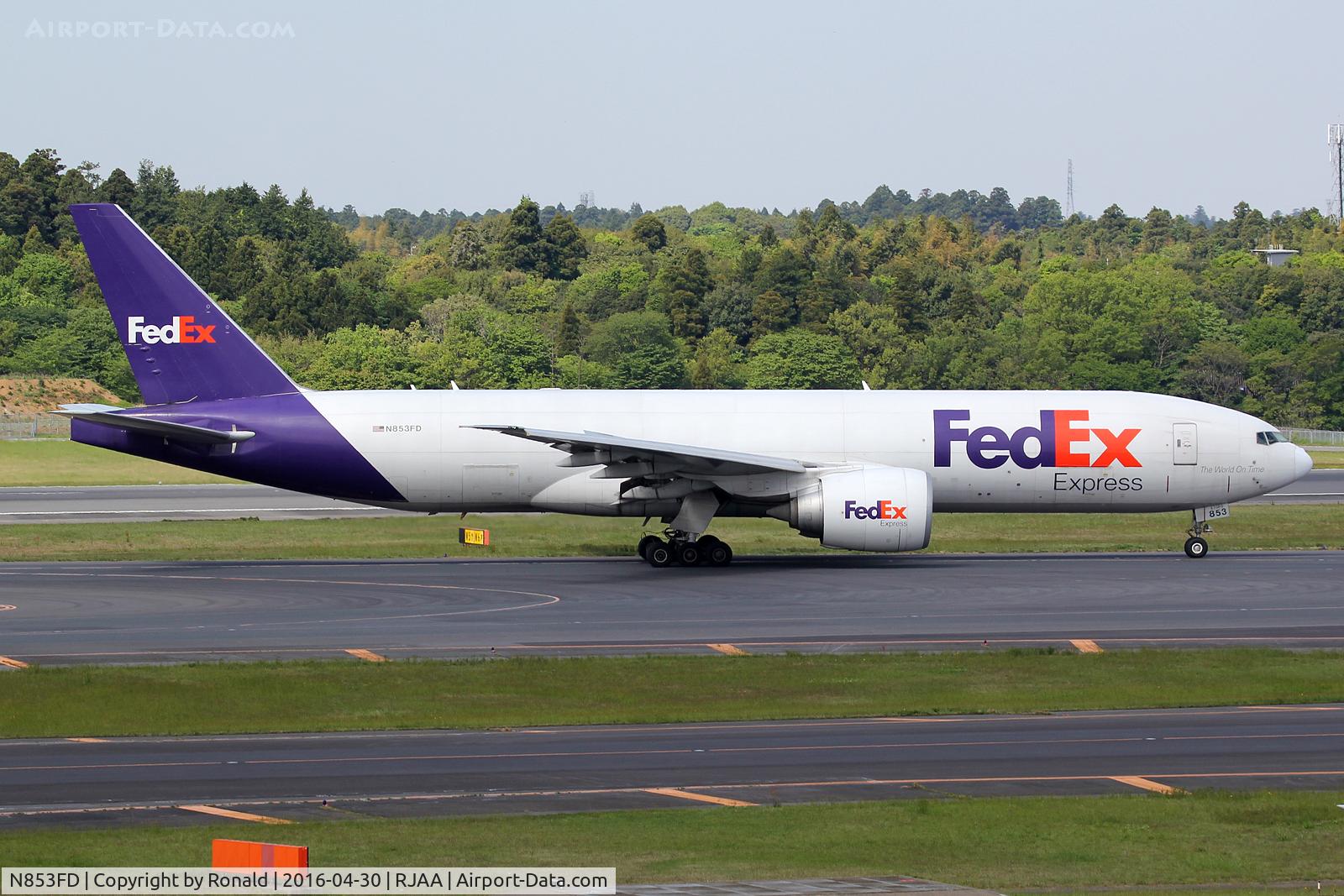 N853FD, 2009 Boeing 777-FS2 C/N 37724, at nrt