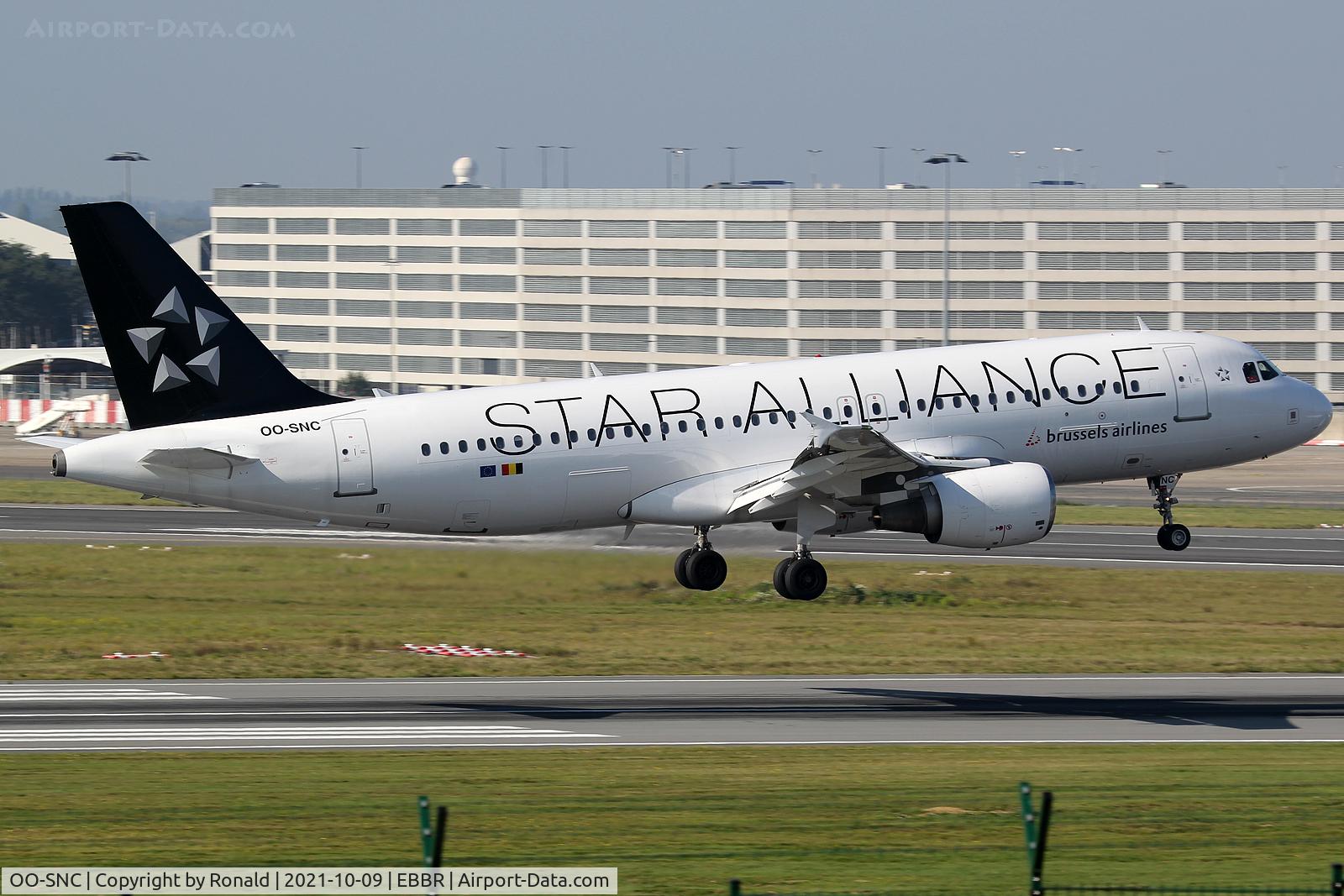 OO-SNC, 2002 Airbus A320-214 C/N 1797, at bru