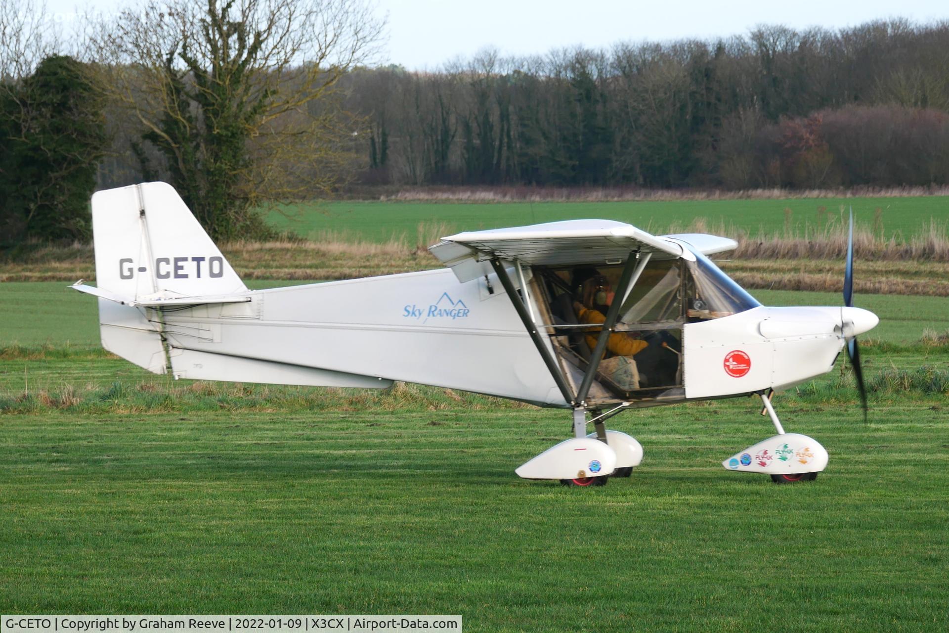 G-CETO, 2007 Skyranger Swift 912S(1) C/N BMAA/HB/541, Just landed at Northrepps.