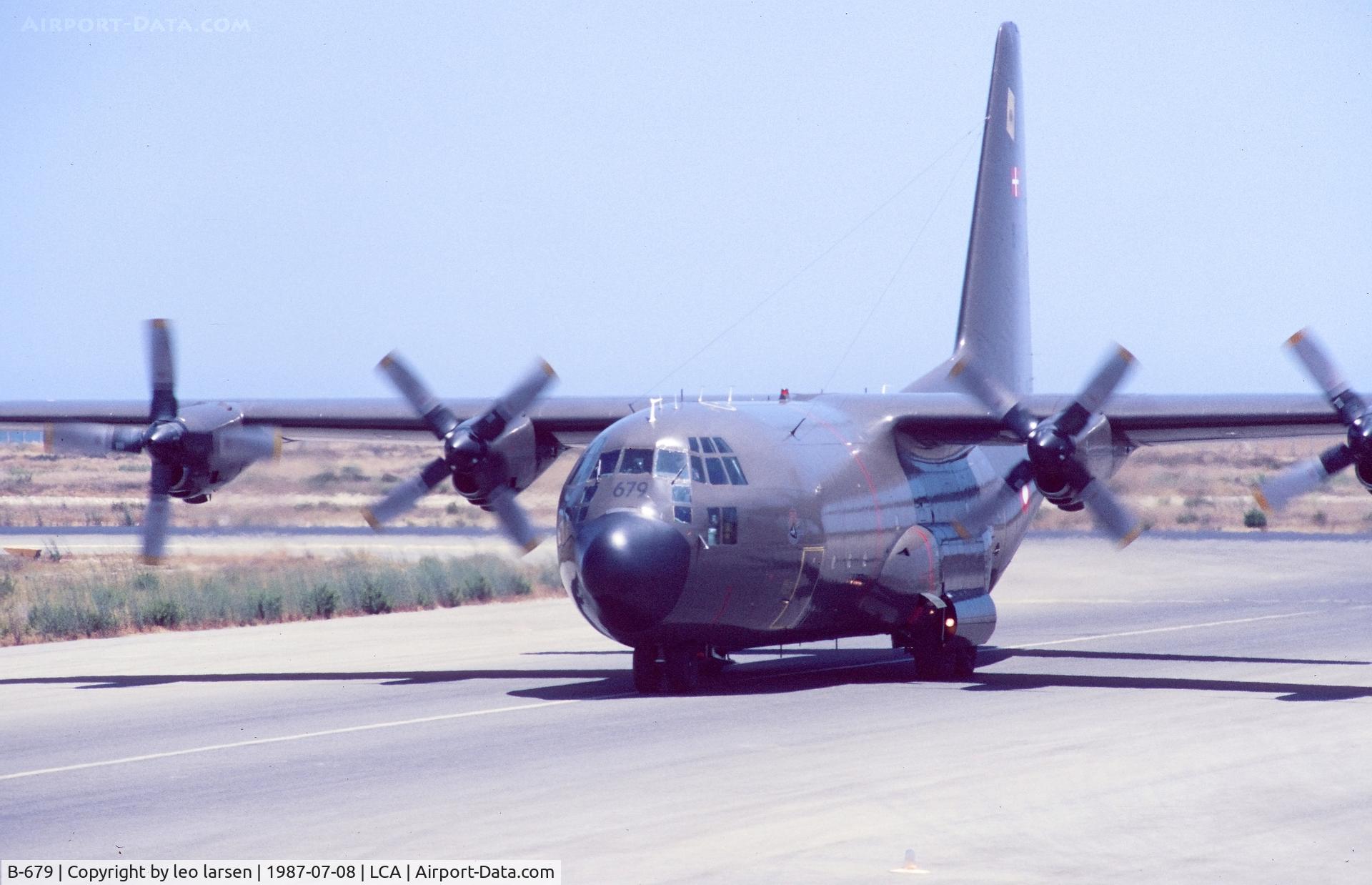 B-679, 1973 Lockheed C-130H Hercules C/N 382-4587, Larnaca 8.7.1987