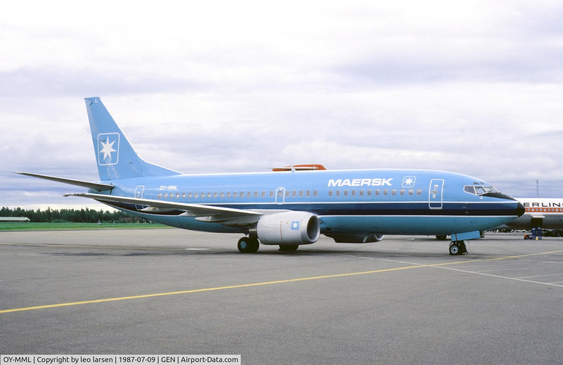 OY-MML, 1985 Boeing 737-3L9 C/N 23332, Gardermoen 9.7.1987