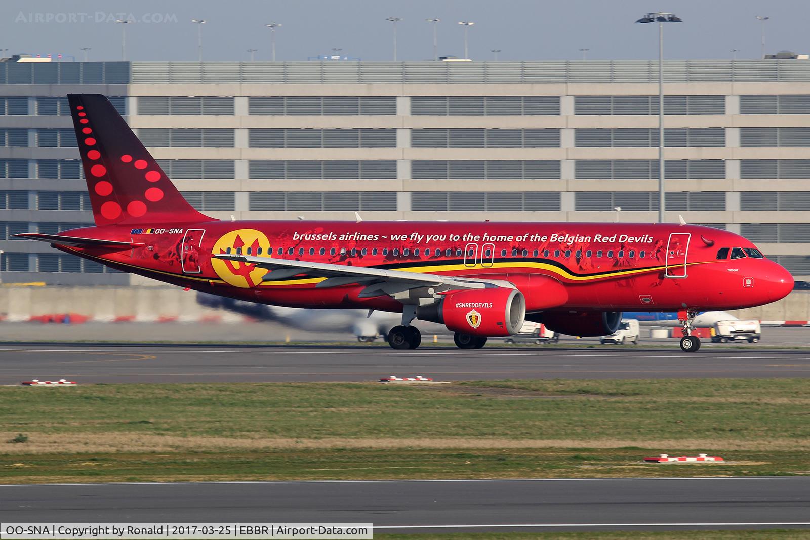 OO-SNA, 2001 Airbus A320-214 C/N 1441, at bru