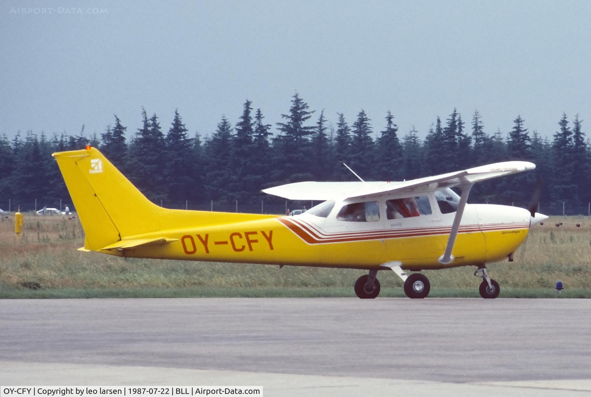 OY-CFY, 1986 Reims F172P C/N 2239, Billund 22.7.1987