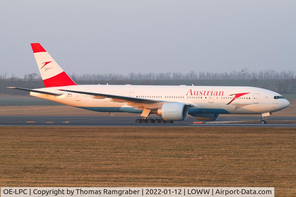 OE-LPC, 2002 Boeing 777-2Z9/ER C/N 29313, Austrian Airlines Boeing 777-200ER