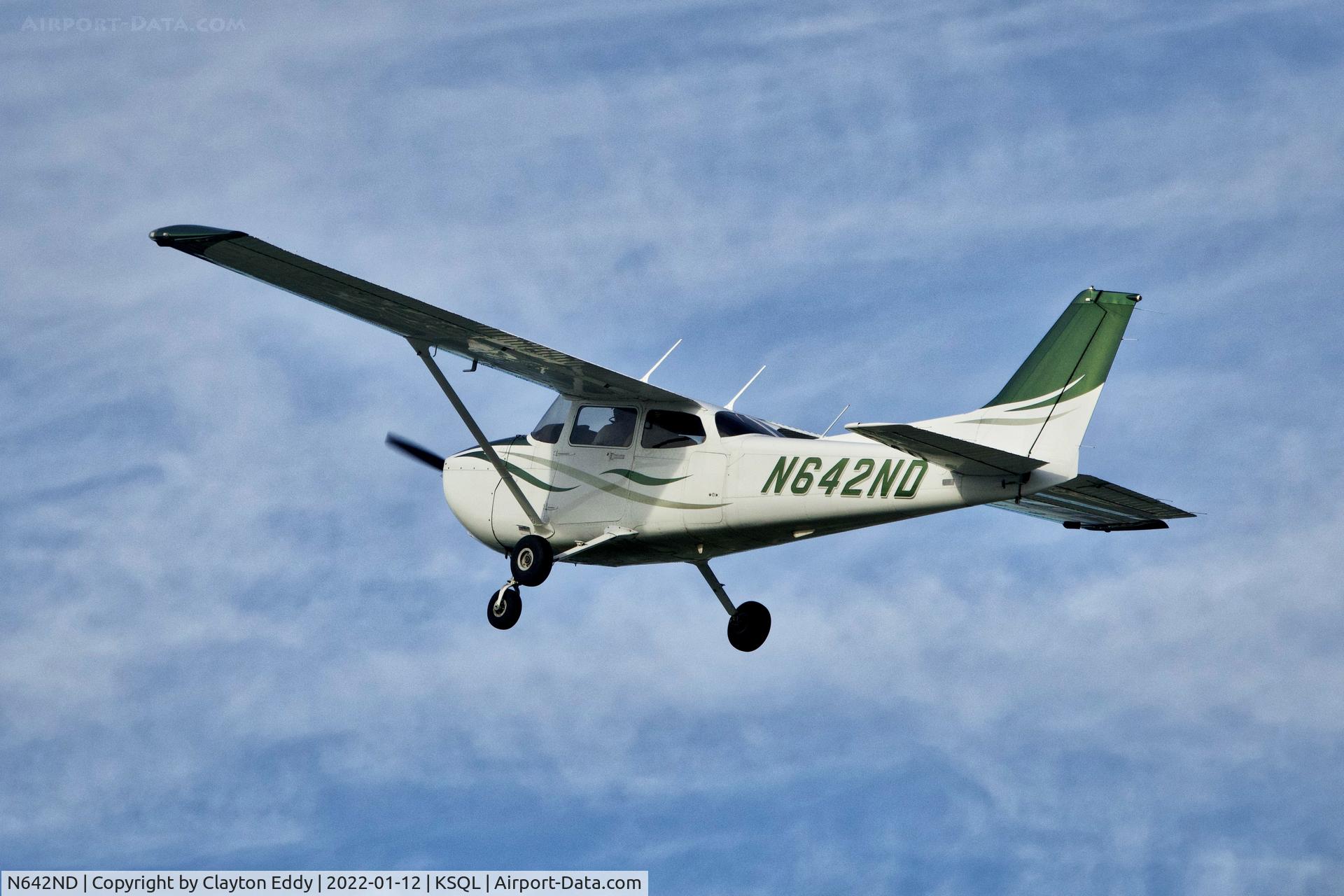N642ND, 2015 Cessna 172S C/N 172S11616, San Carlos Airport in California 2022.