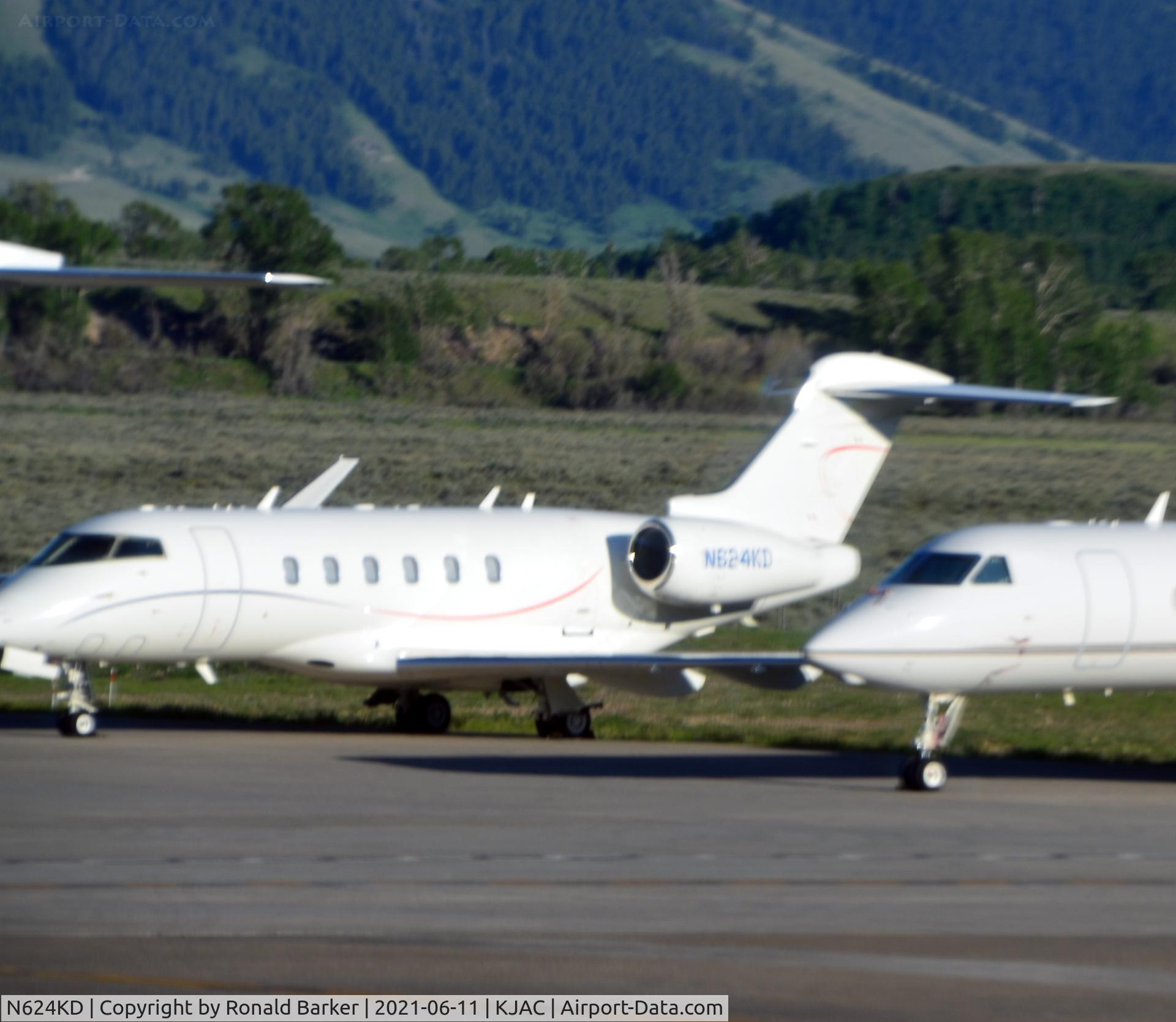 N624KD, 2008 Bombardier Challenger 300 (BD-100-1A10) C/N 20245, Parked Jackson Hole, WY