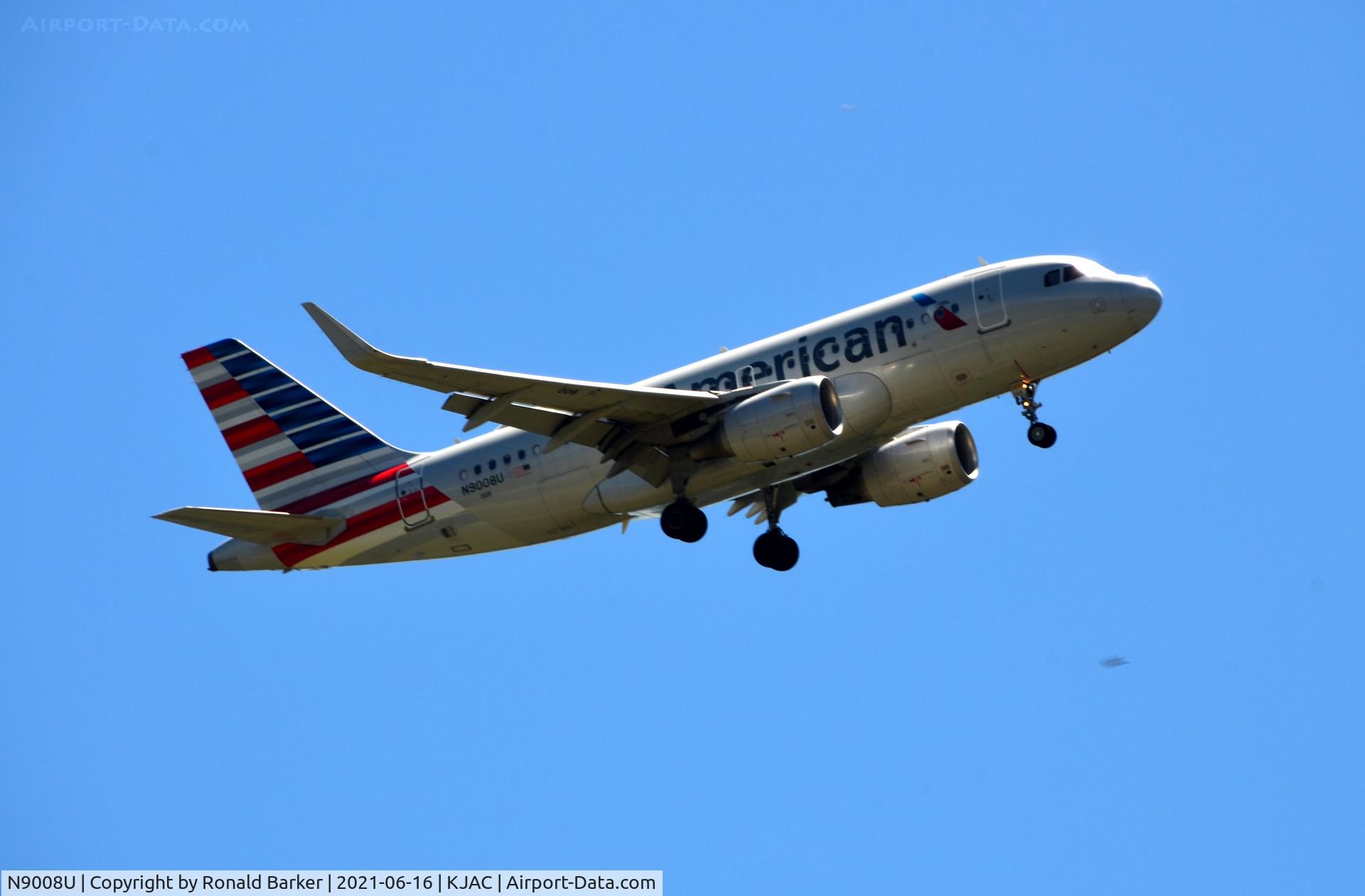 N9008U, 2013 Airbus A319-115 C/N 5786, Approach to Jackson Hole, WY