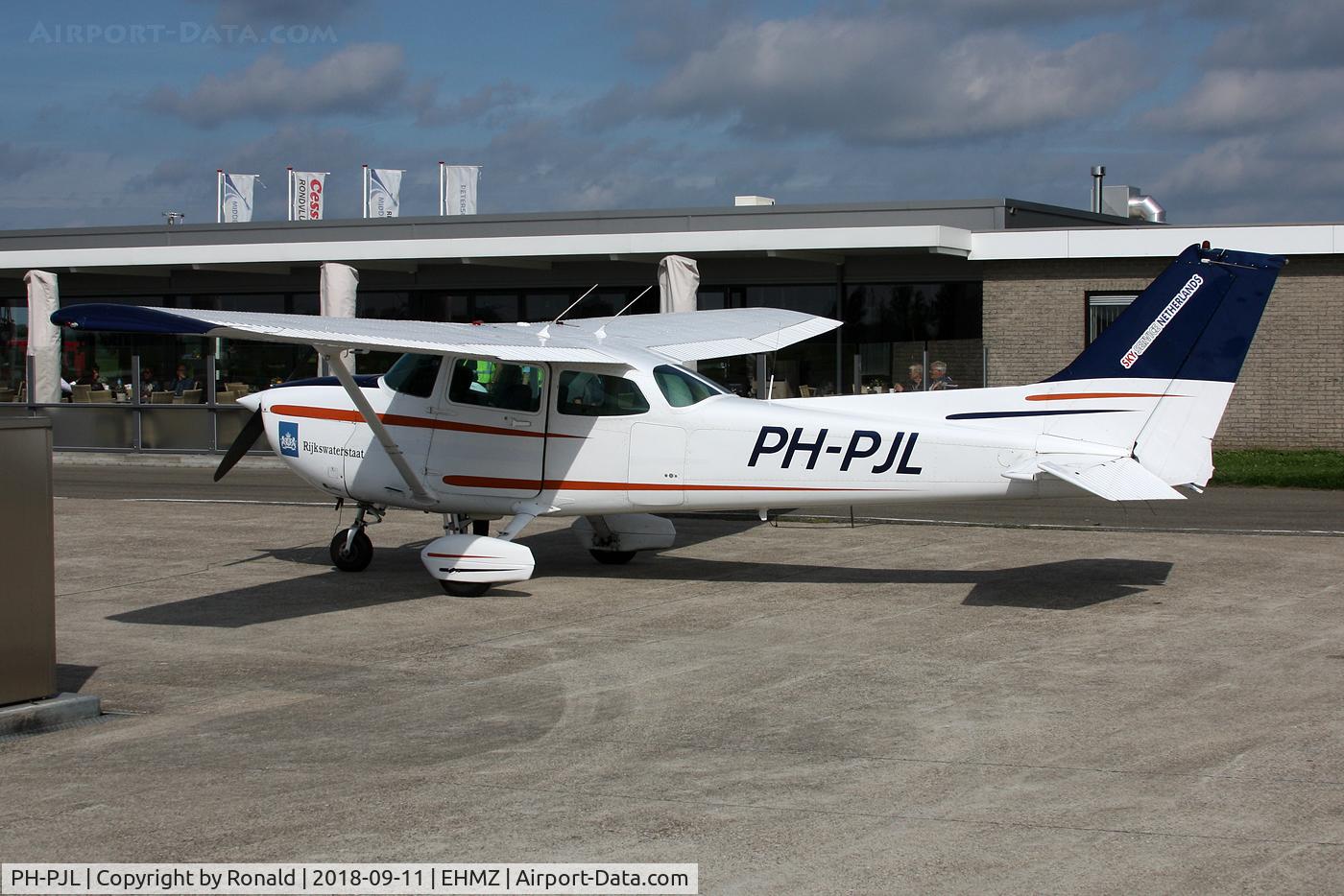 PH-PJL, Cessna 172P C/N 17275586, at ehmz