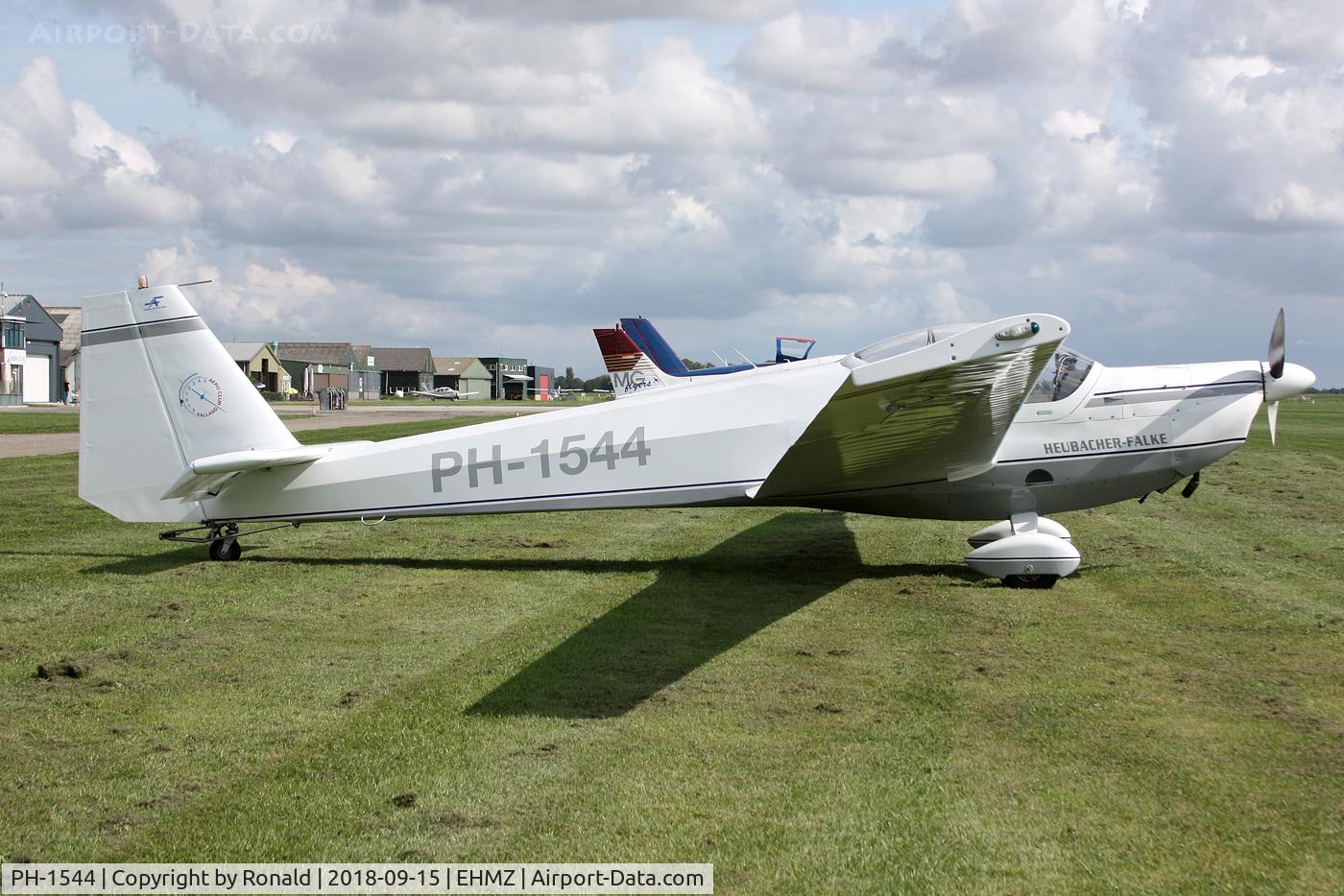 PH-1544, Scheibe SF.25C Falke C/N 44724, at ehmz
